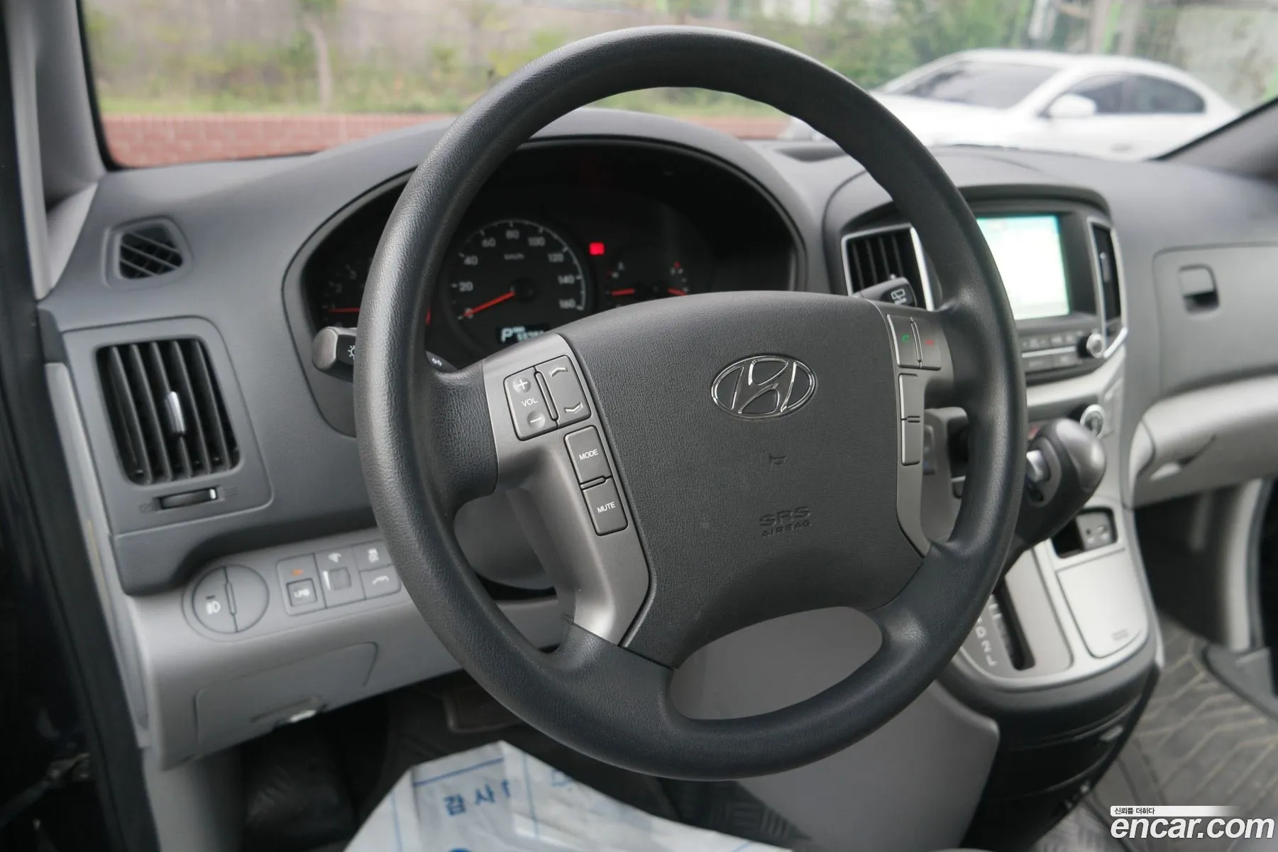 Hyundai Grand Starex 2017 — 8