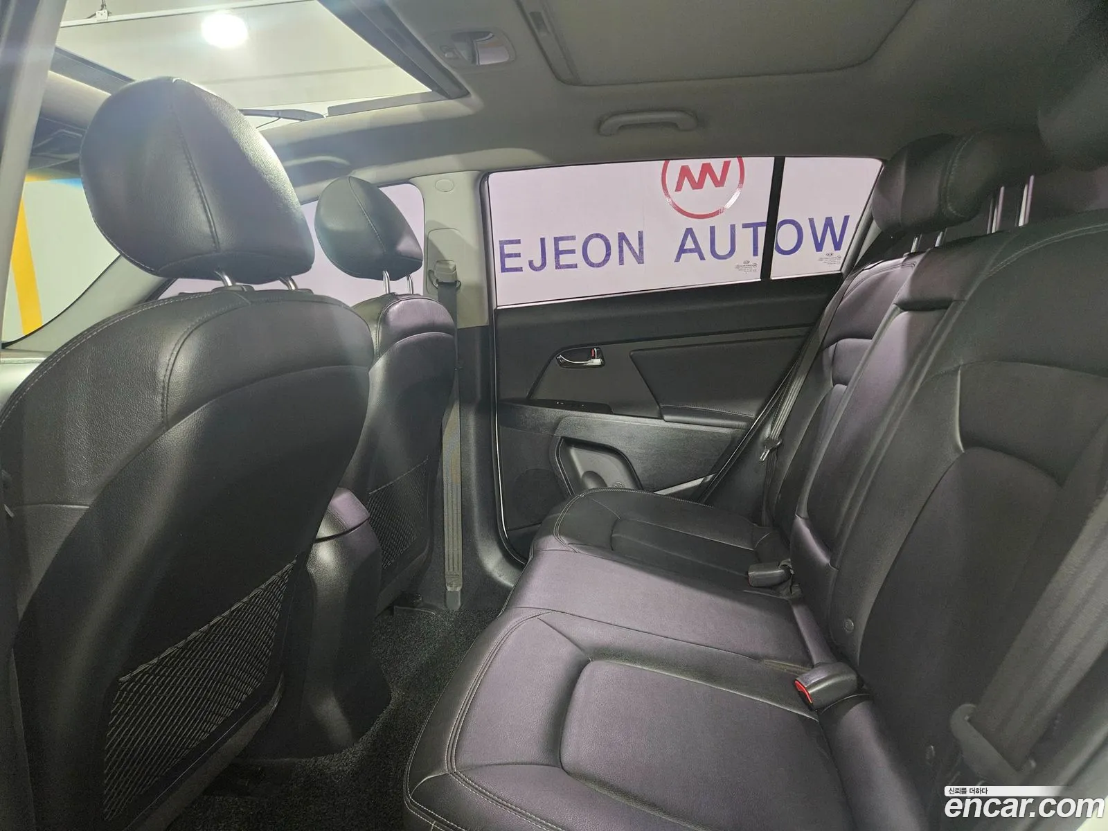 Kia Sportage R 2010 — 11