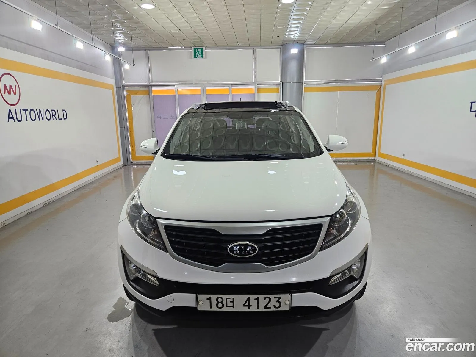 Kia Sportage R 2010 — 17