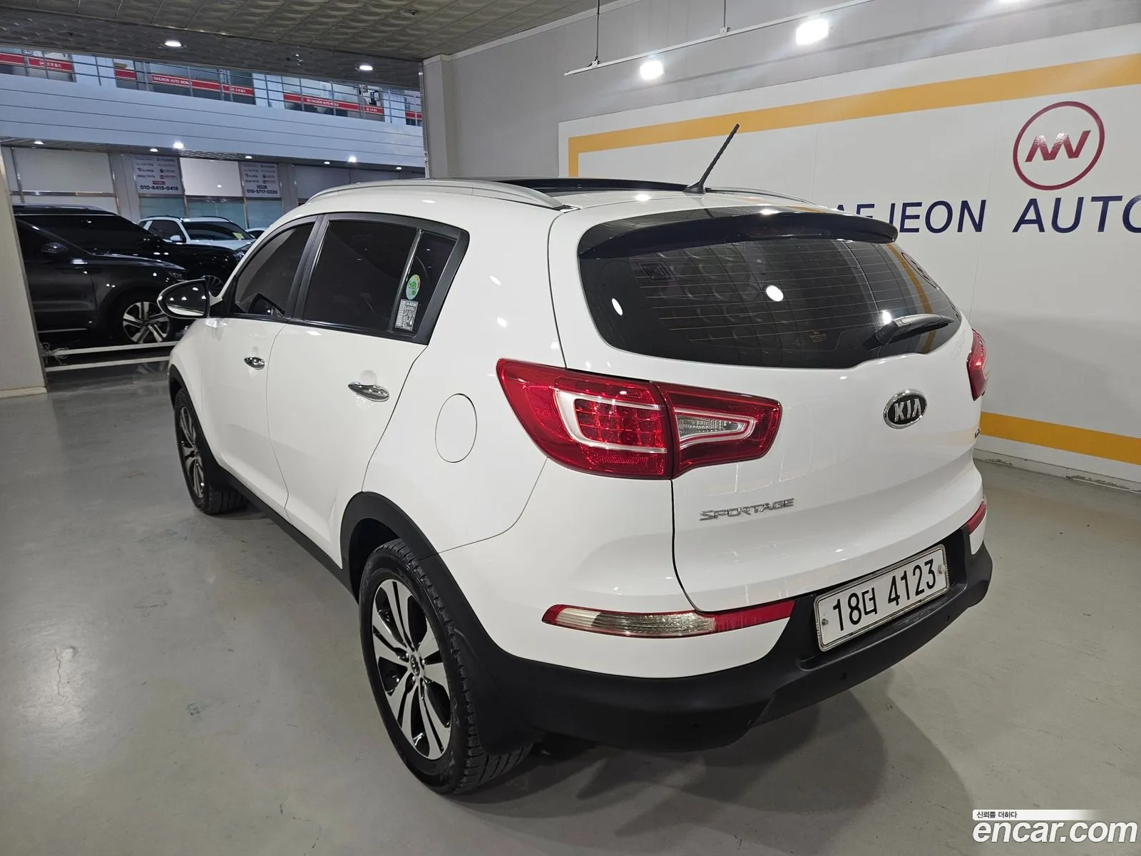 Kia Sportage R 2010 — 13