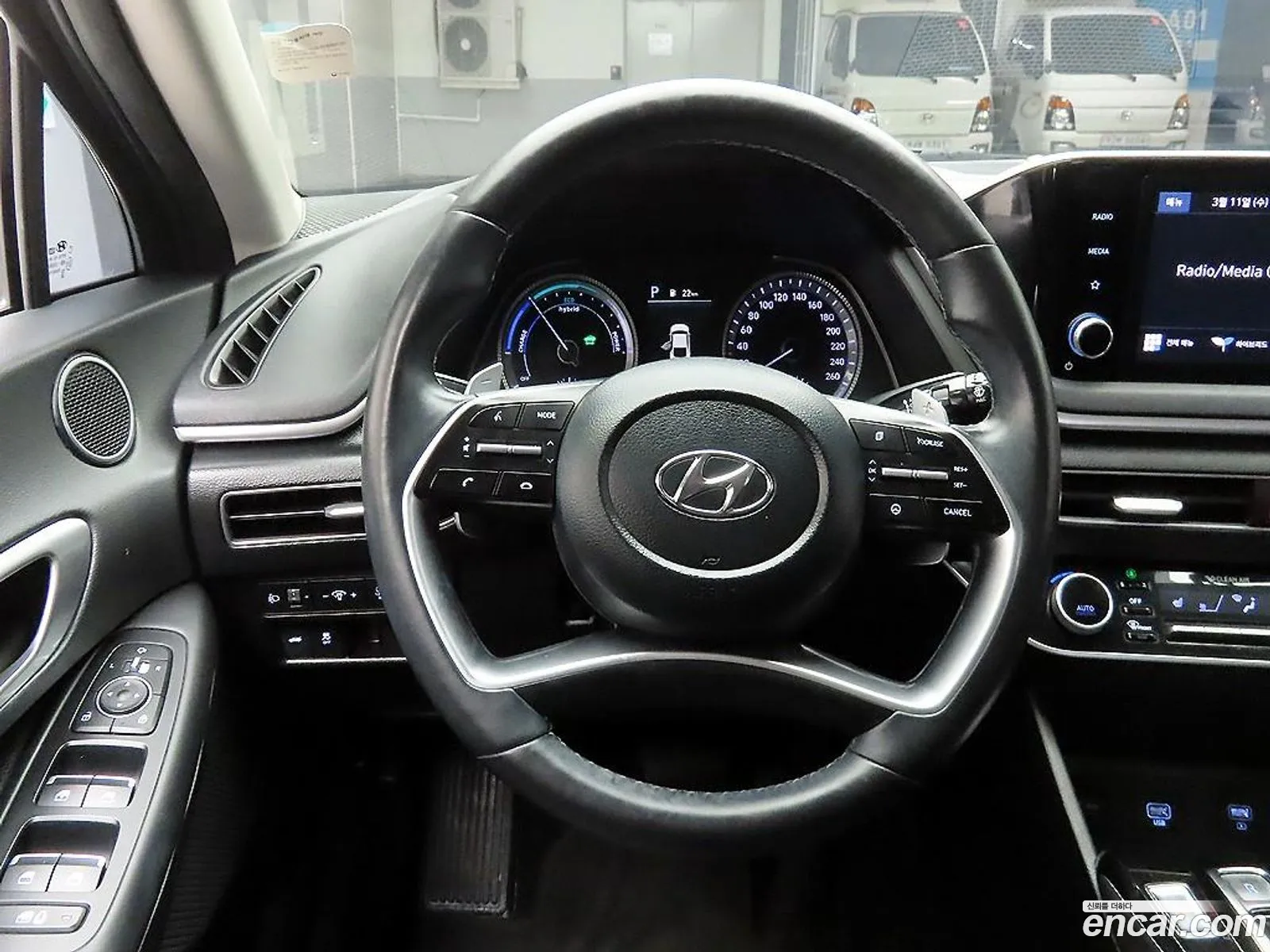 Hyundai Sonata Hybrid 2021 — 10