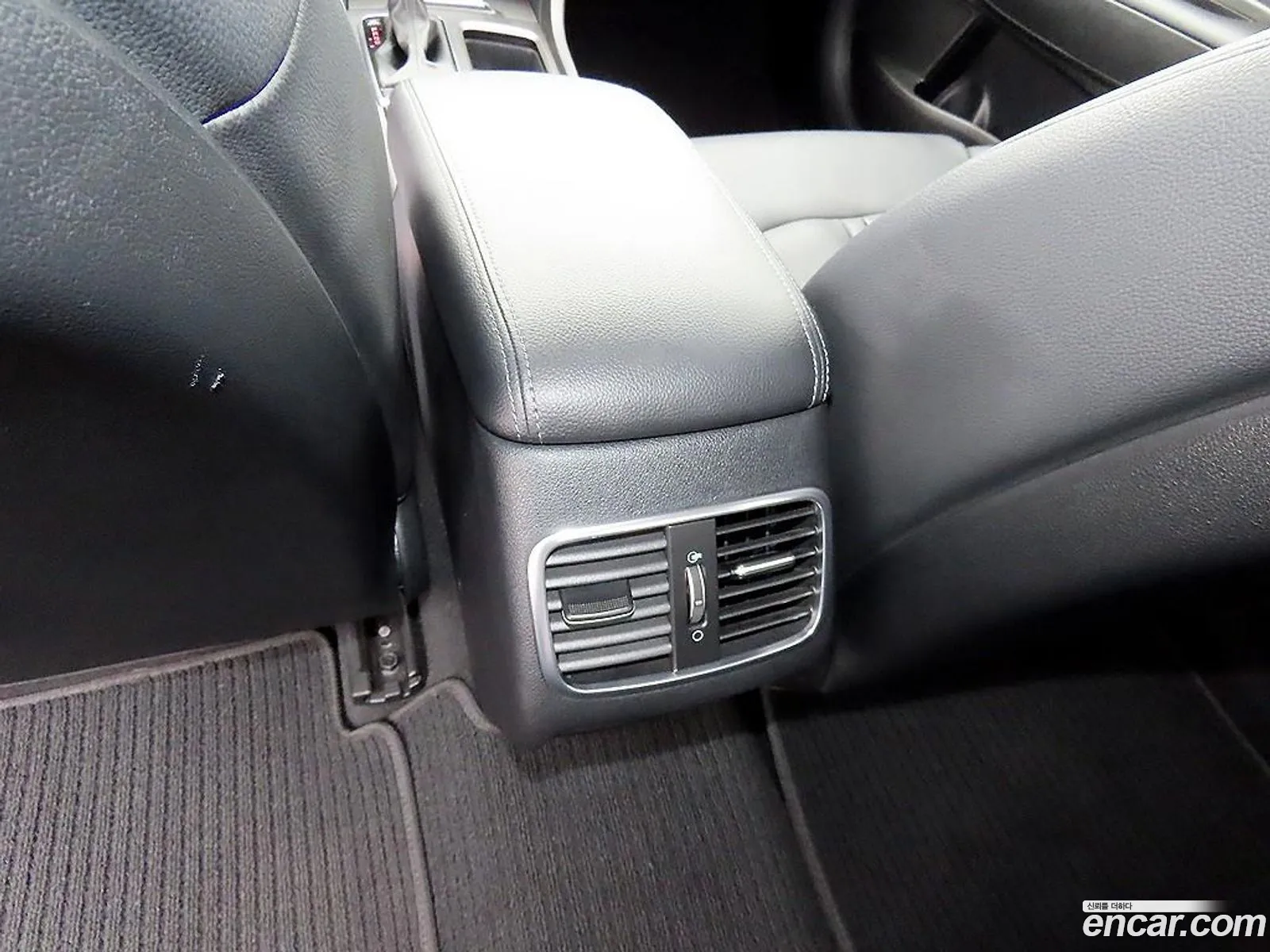 Kia K5 2017 — 17