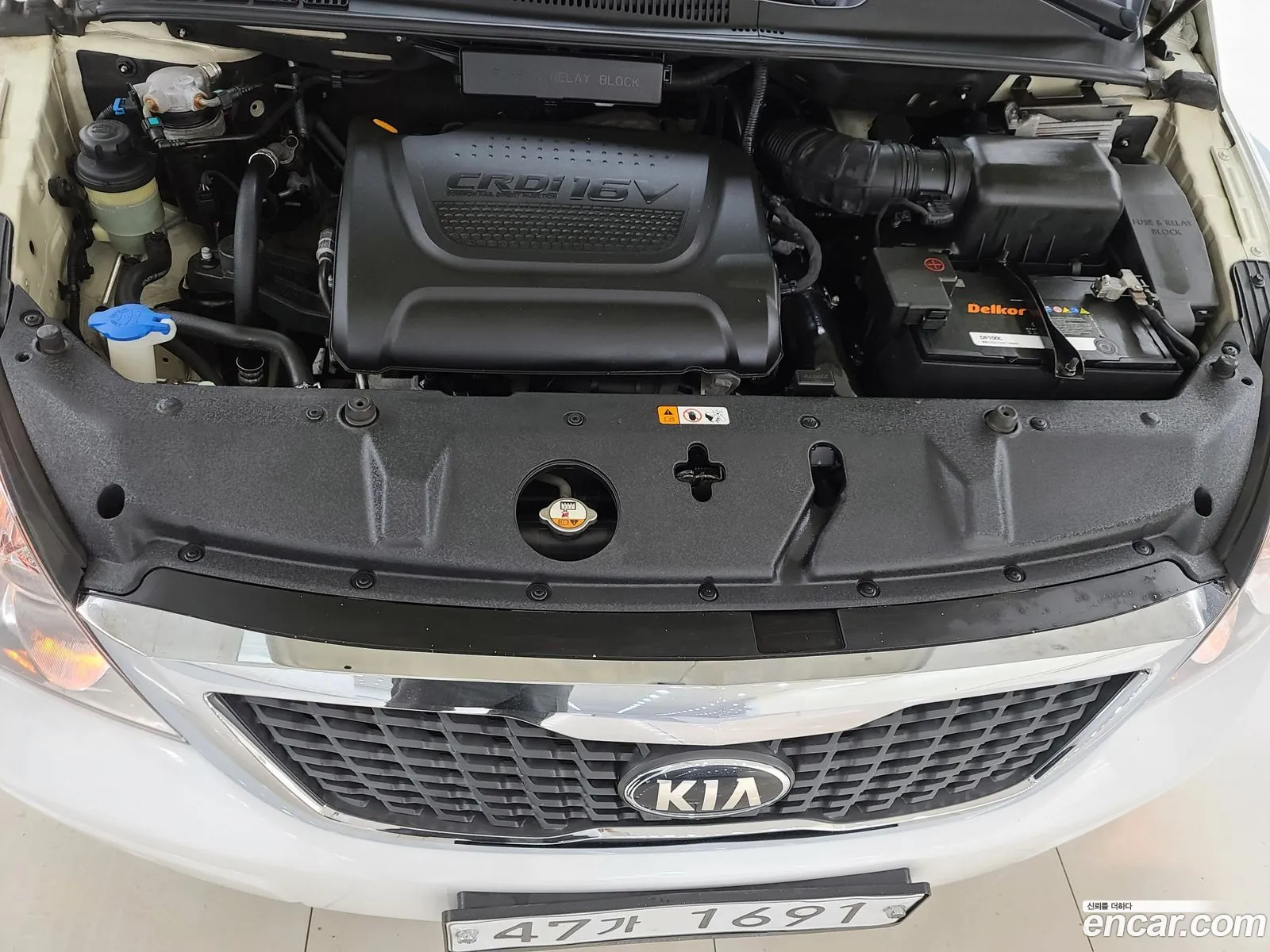 Kia Carnival R 2013 — 14