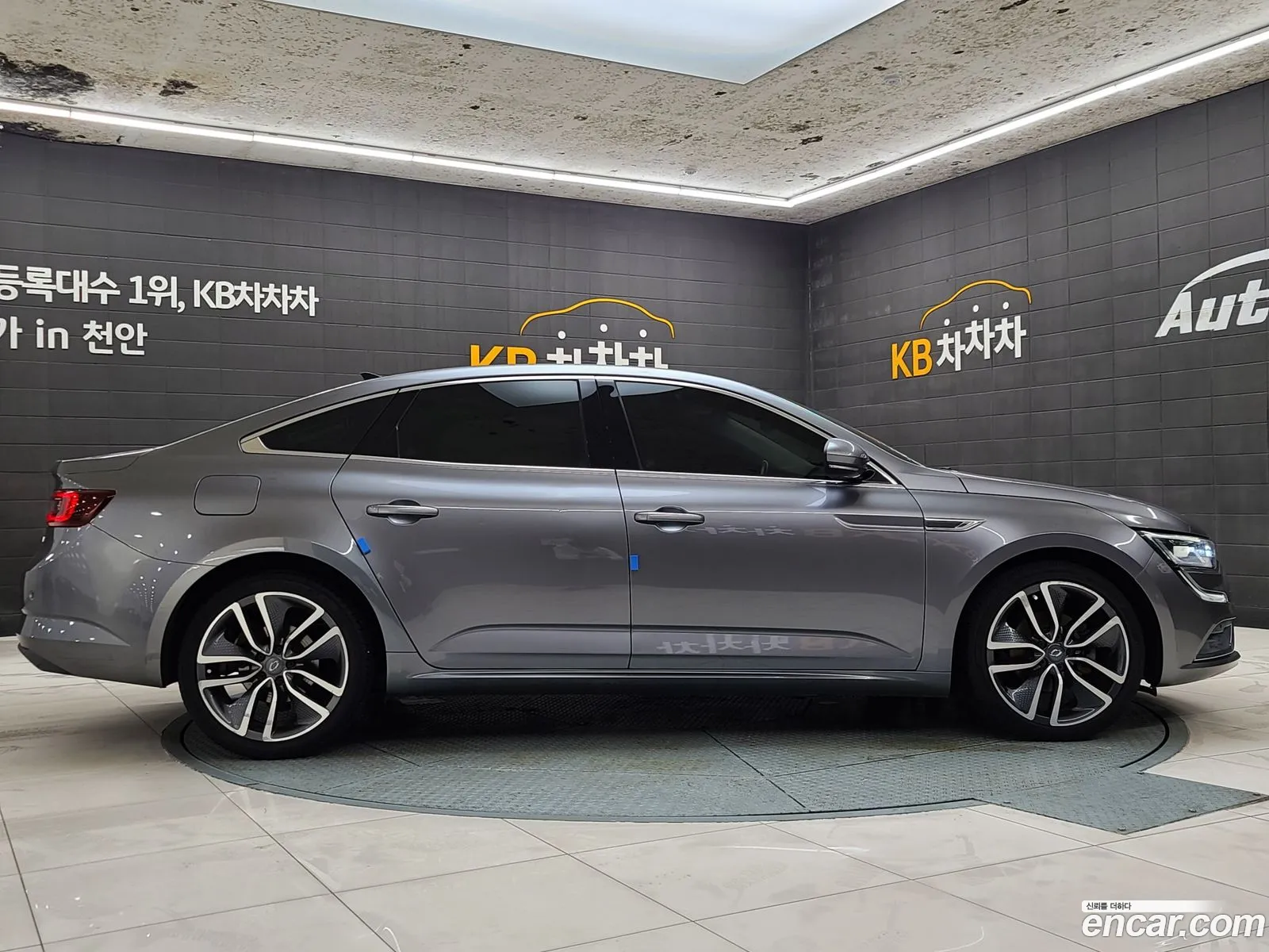 Renault Korea (Samsung) SM6 2016 — 12