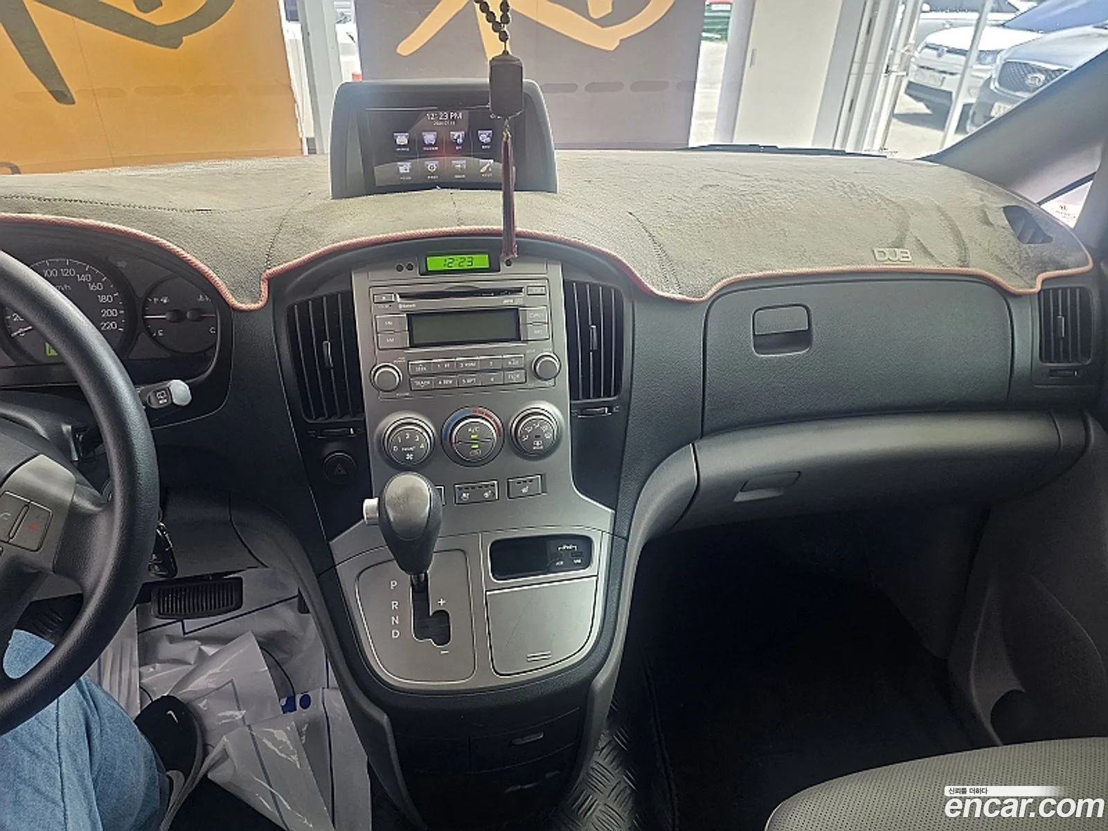 Hyundai Grand Starex 2012 — 2
