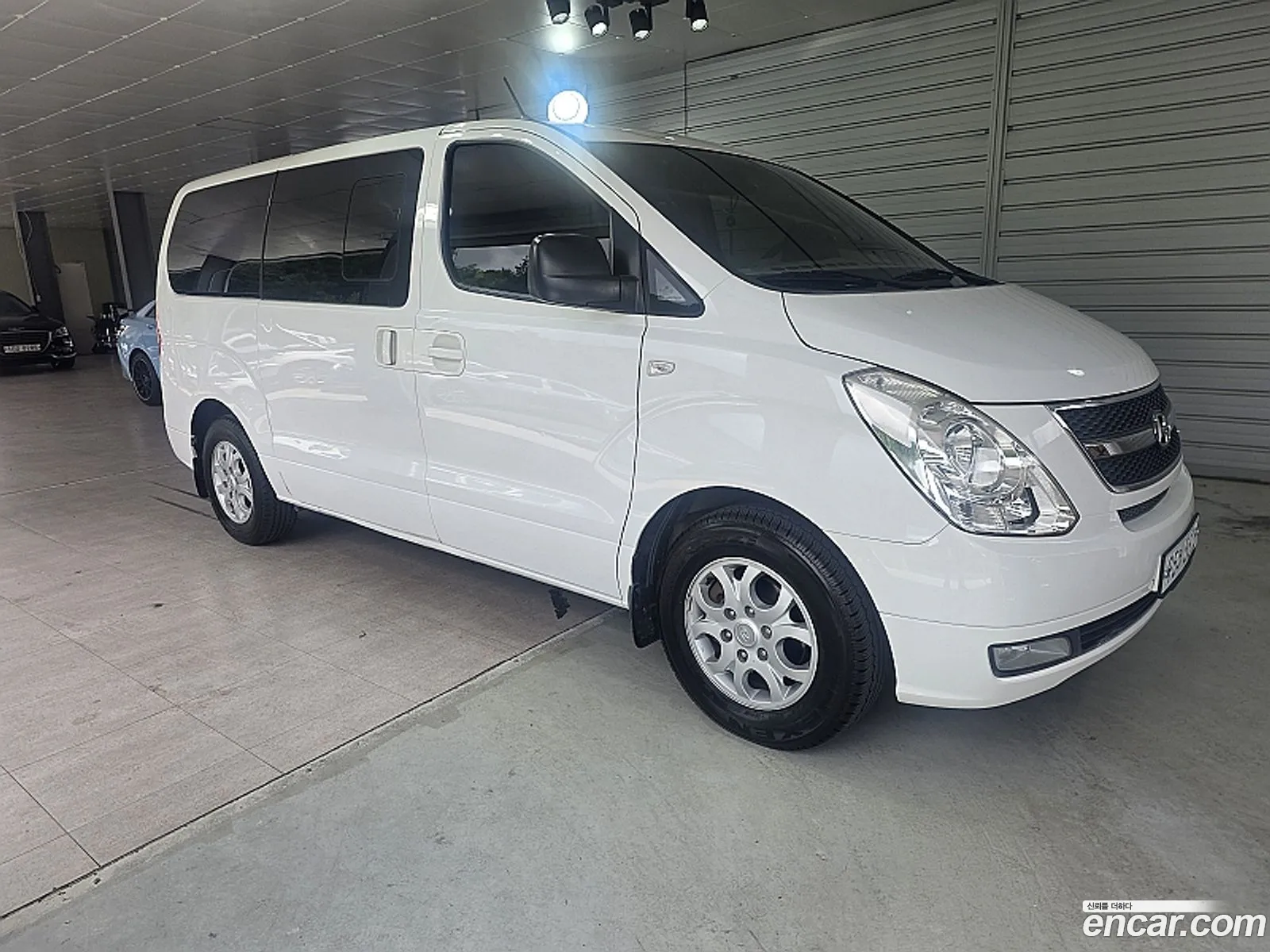 Hyundai Grand Starex 2012 — 11