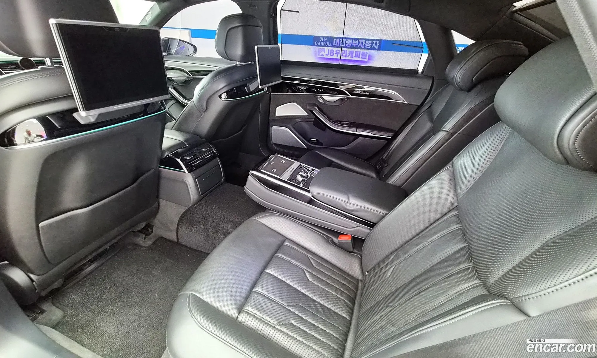 Audi A8 2020 — 11