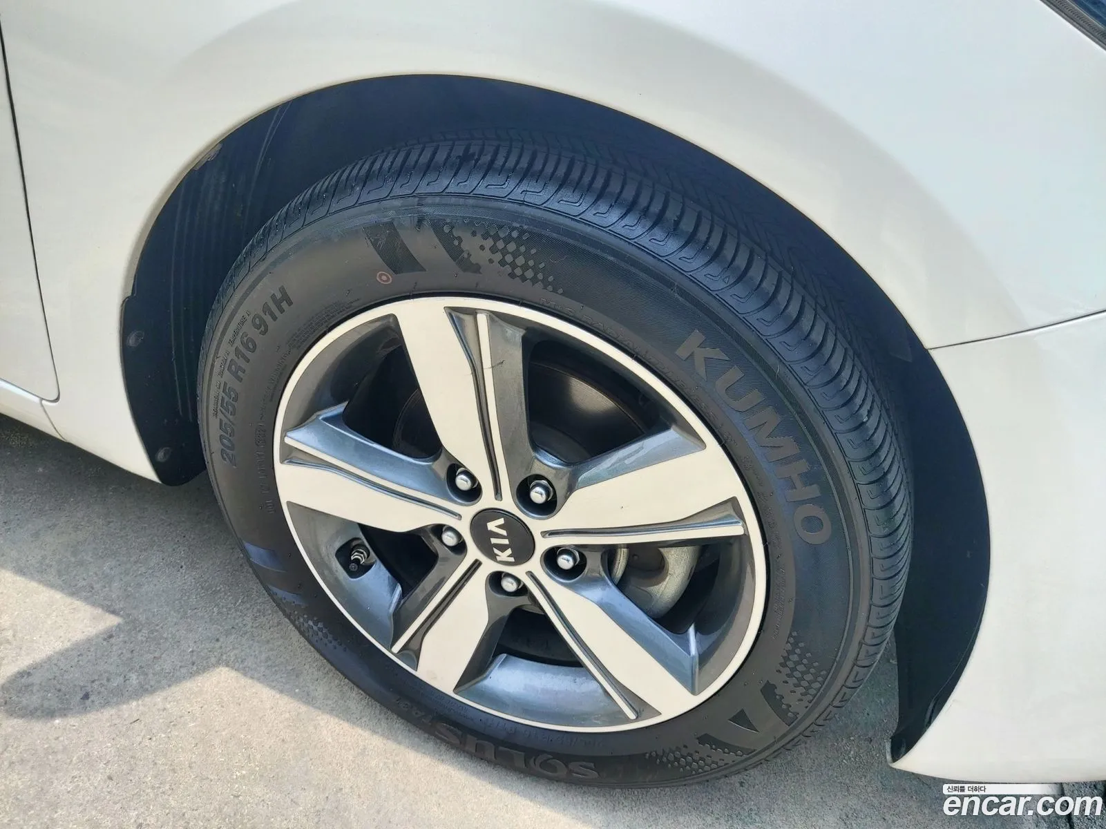Kia K3 2017 — 13