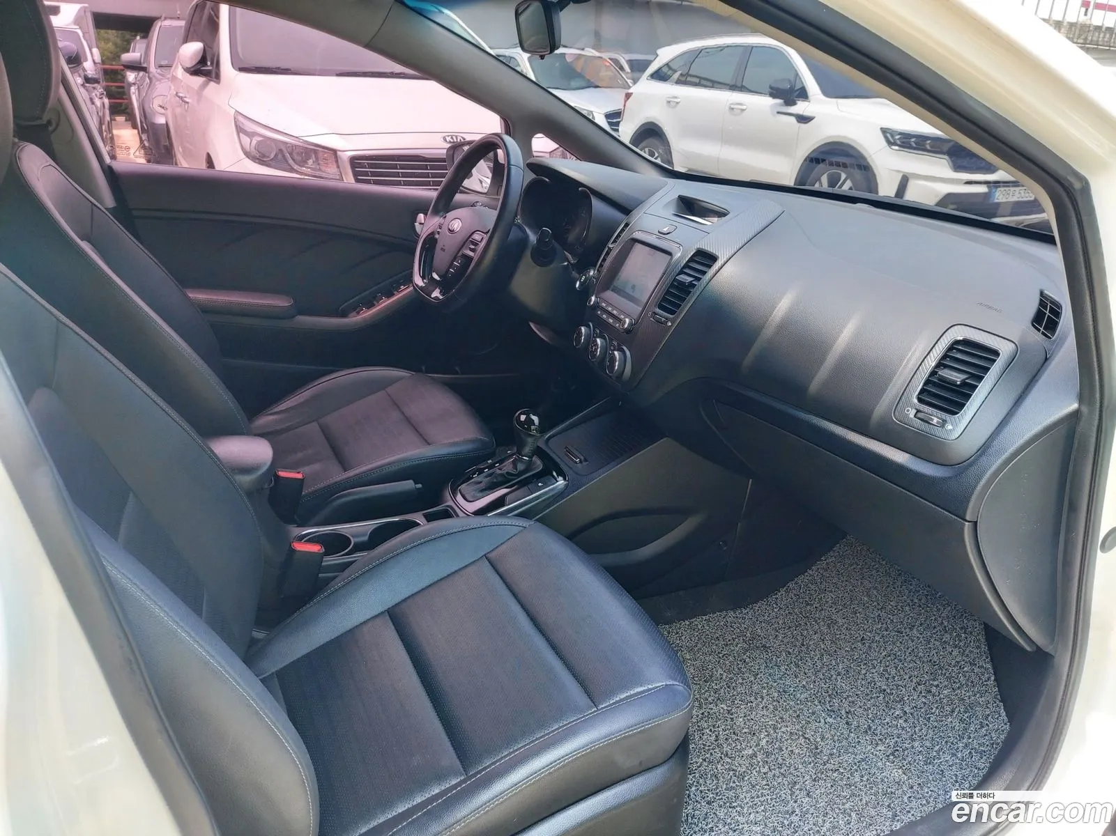 Kia K3 2017 — 4
