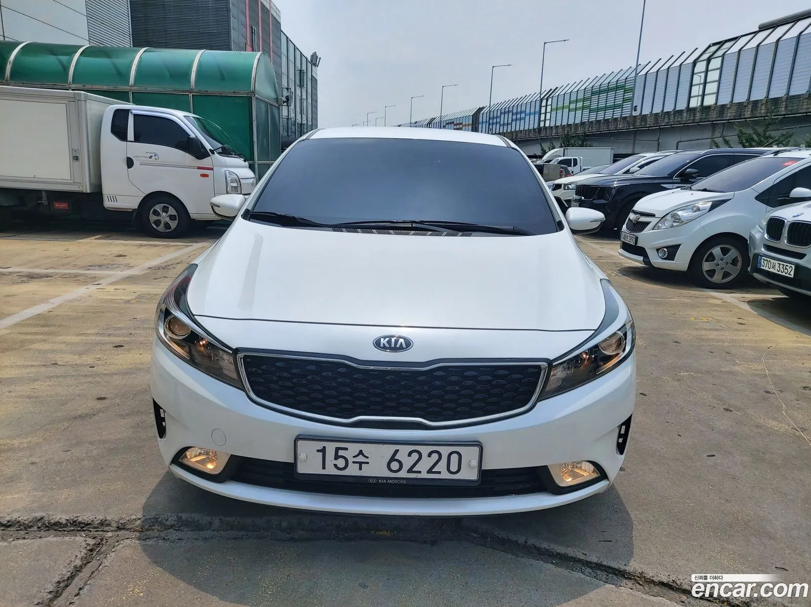 Kia K3 2017 — 15
