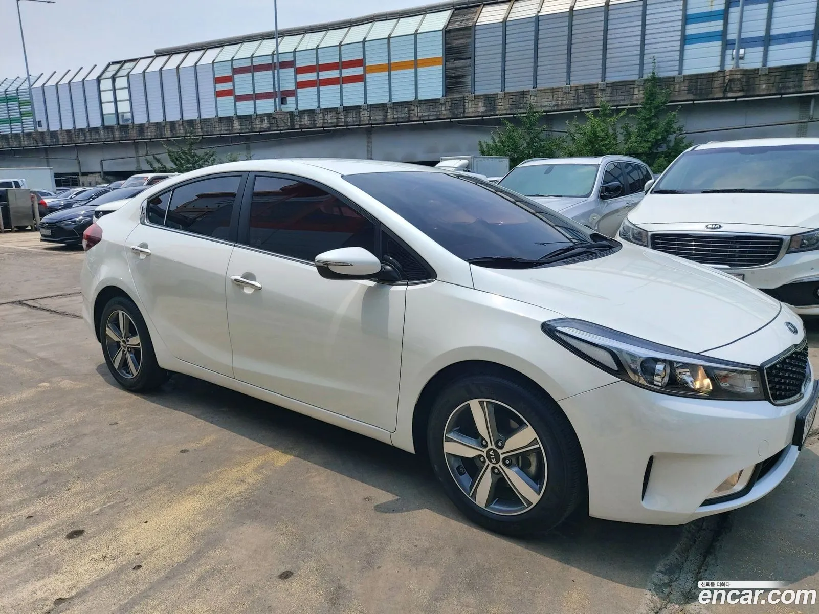 Kia K3 2017 — 11