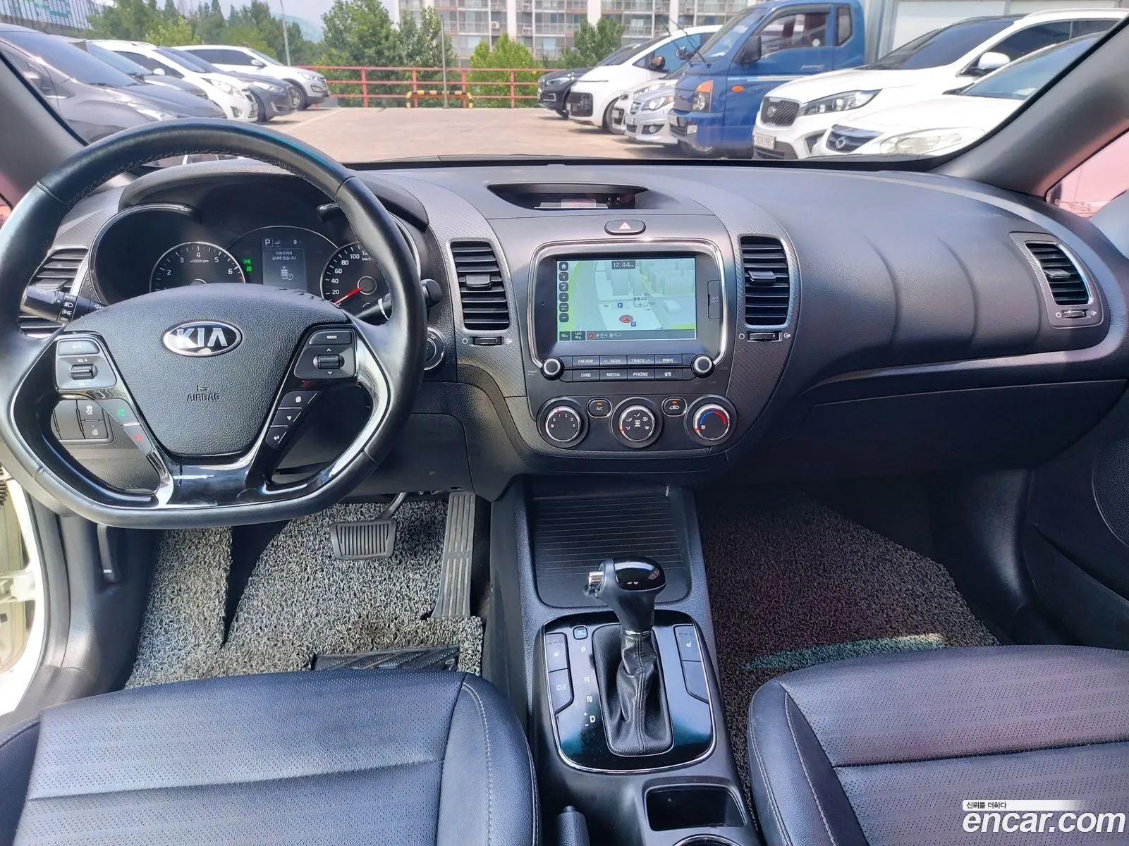 Kia K3 2017 — 9