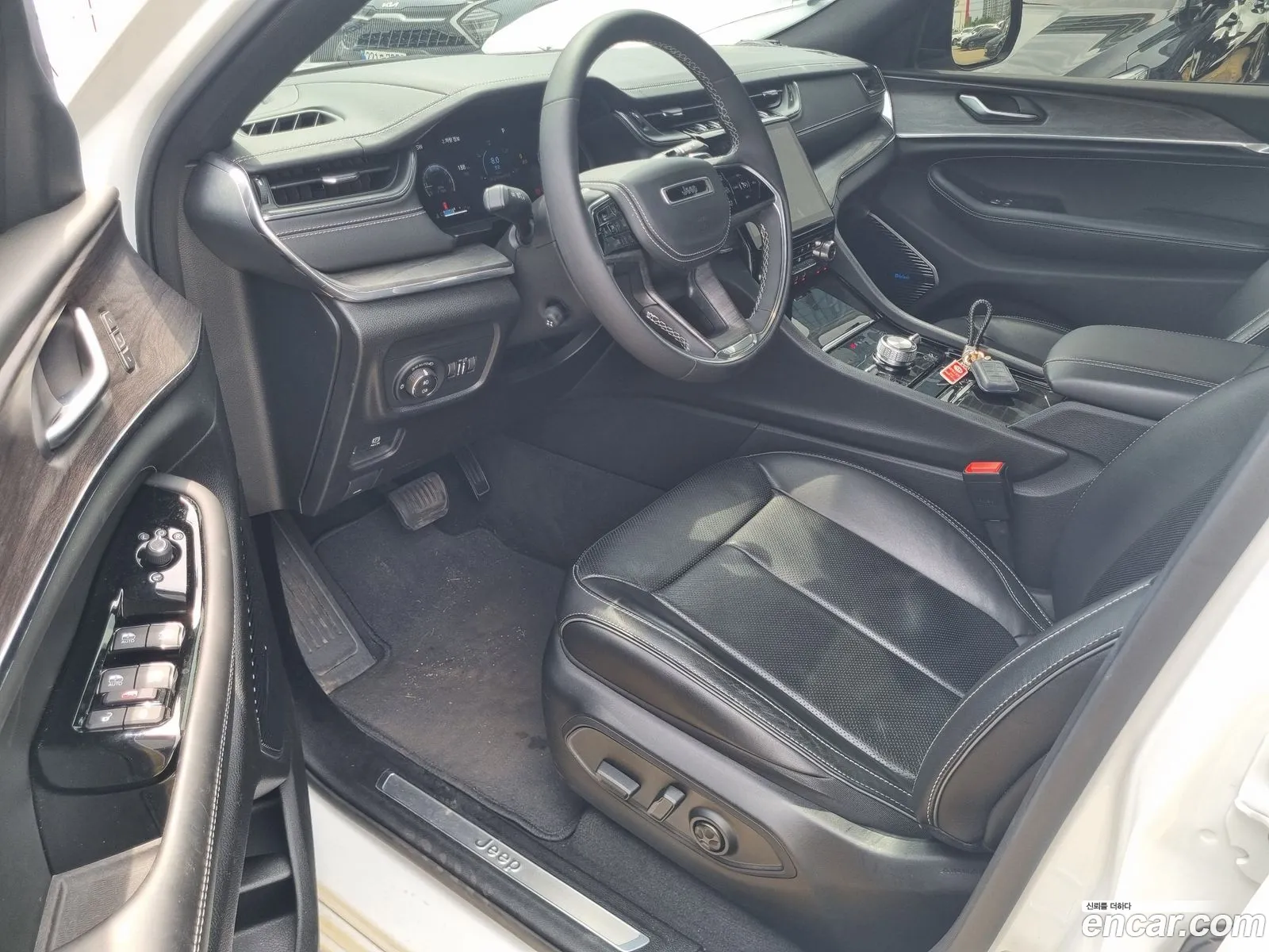 Jeep Grand Cherokee 2023 — 5
