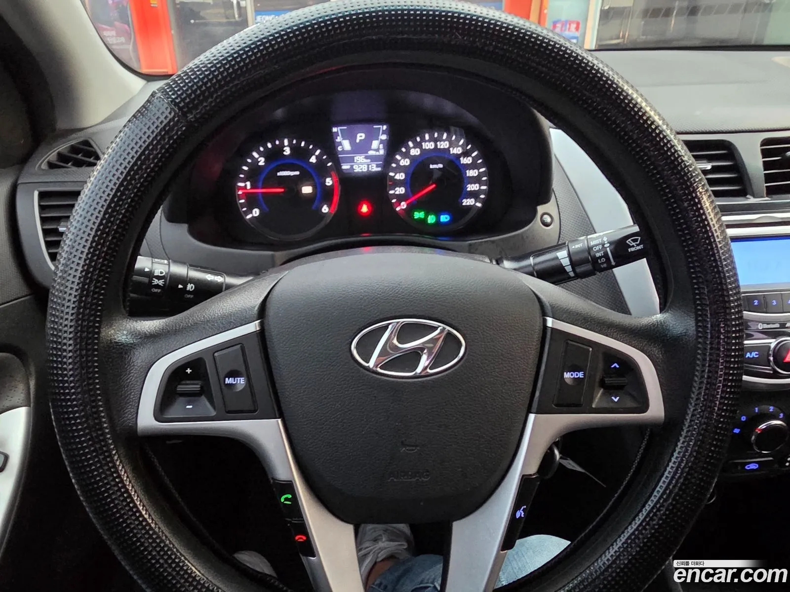 Hyundai Accent 2012 — 6