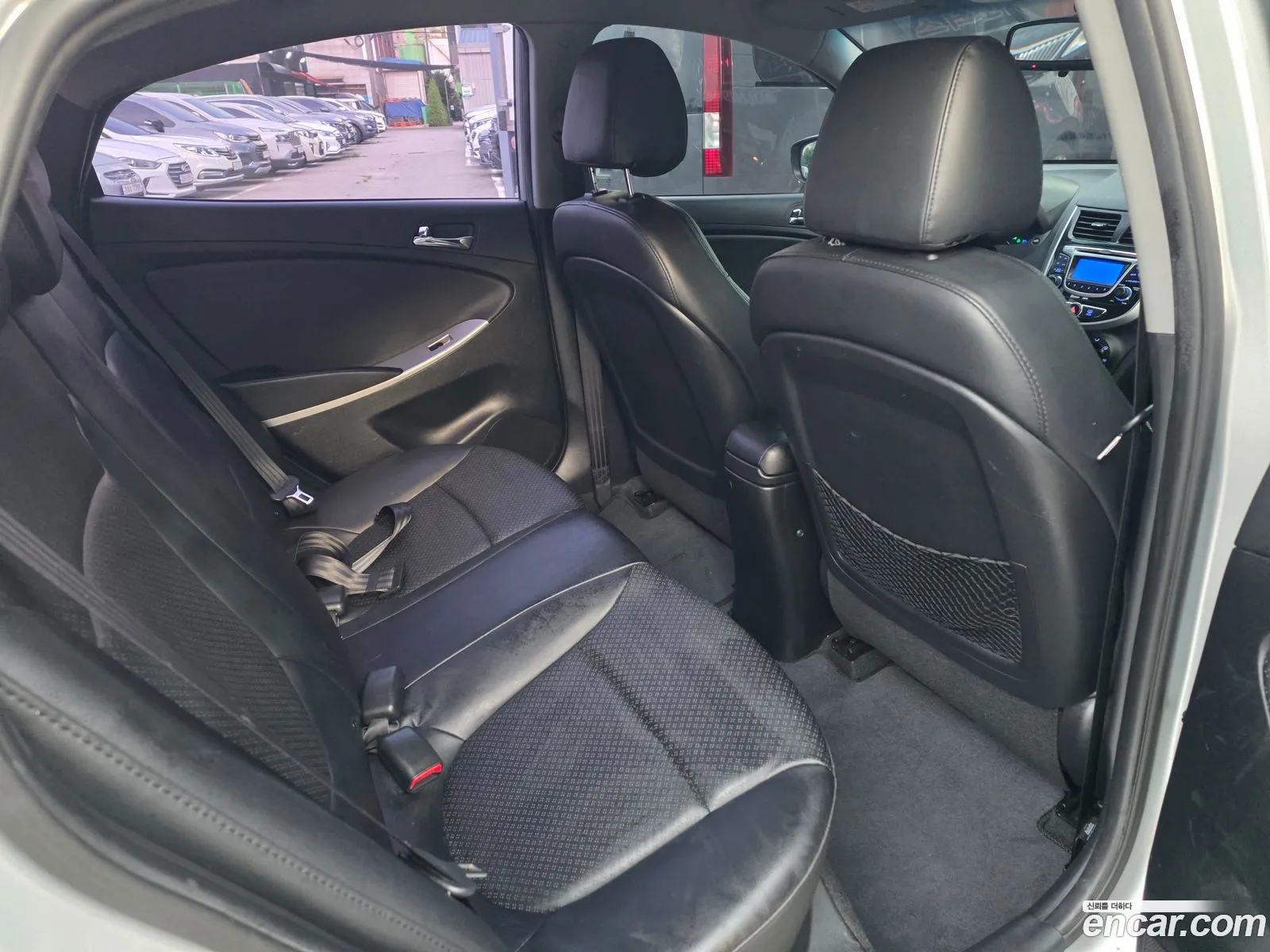 Hyundai Accent 2012 — 15