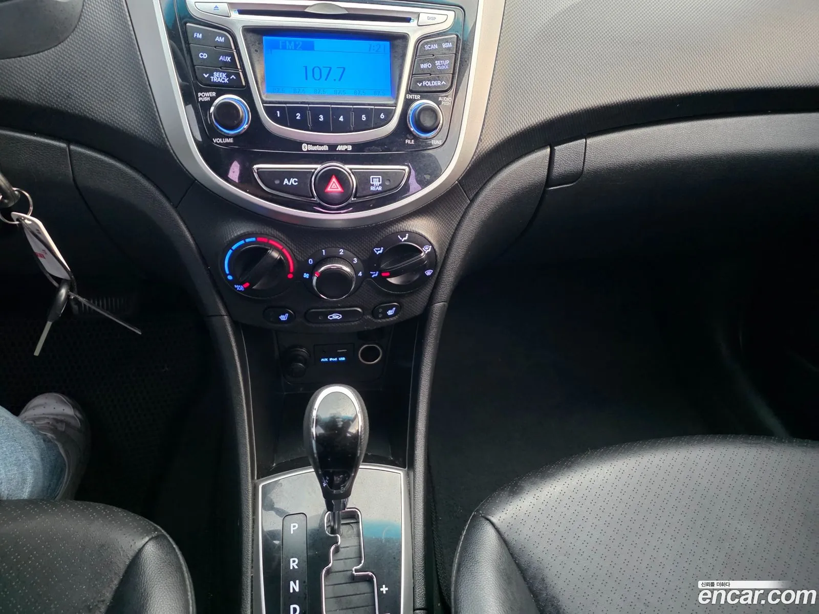 Hyundai Accent 2012 — 12