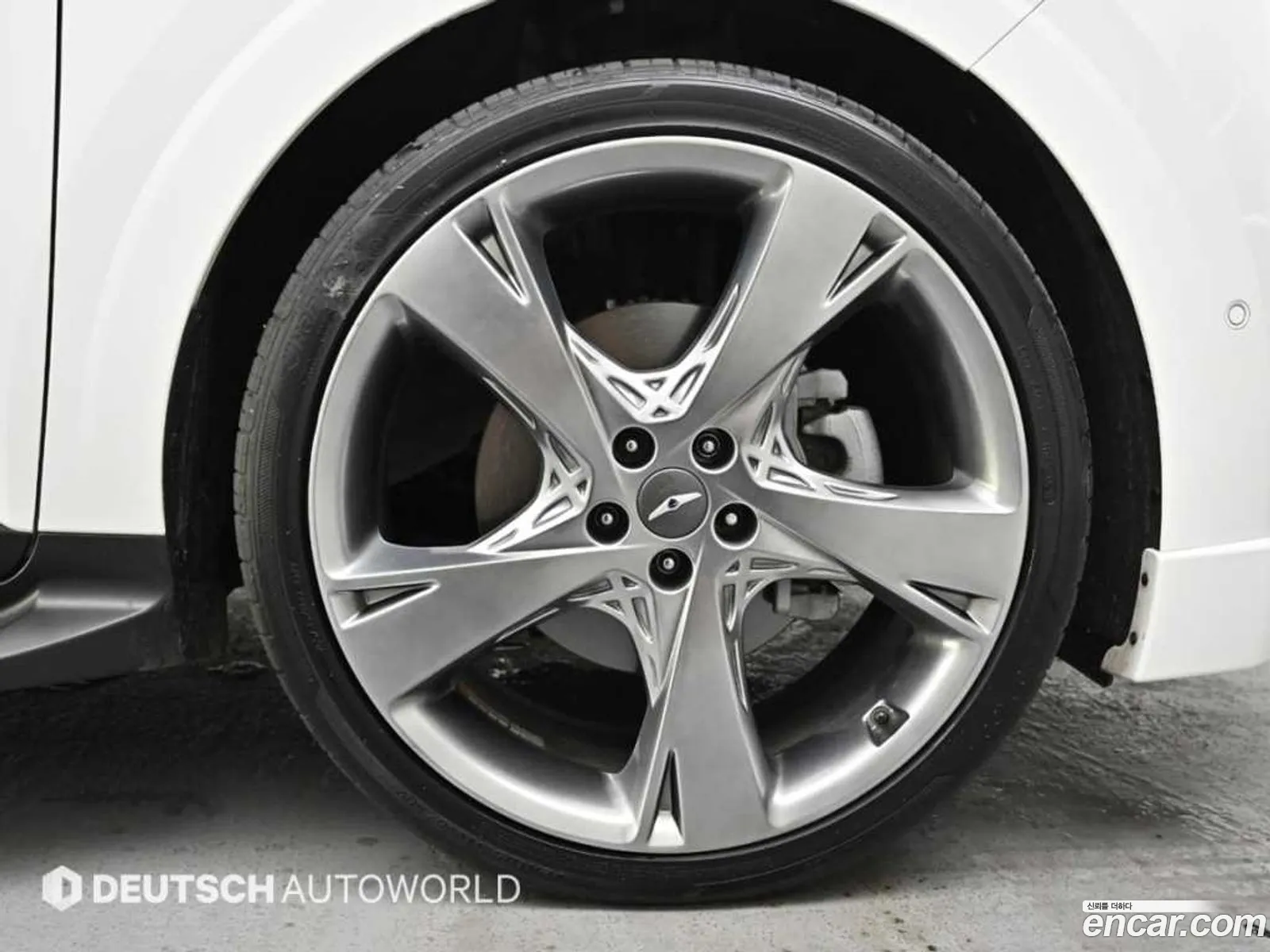 Kia Carnival 2024 — 18