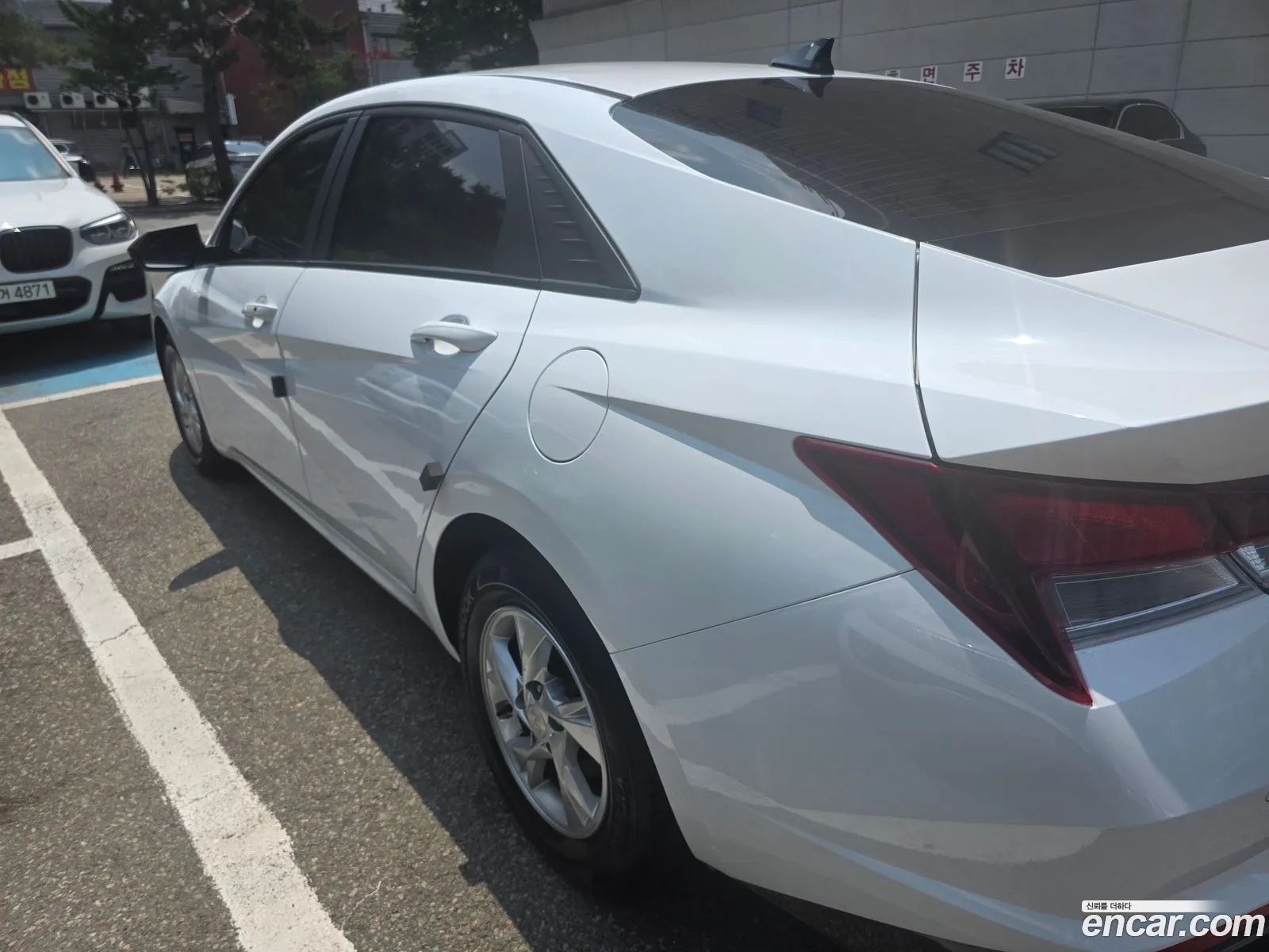 Hyundai Elantra 2021 — 14