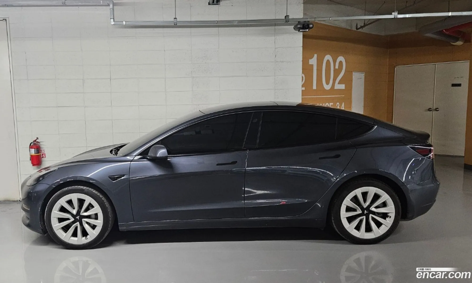Tesla Model 3 2022 — 6