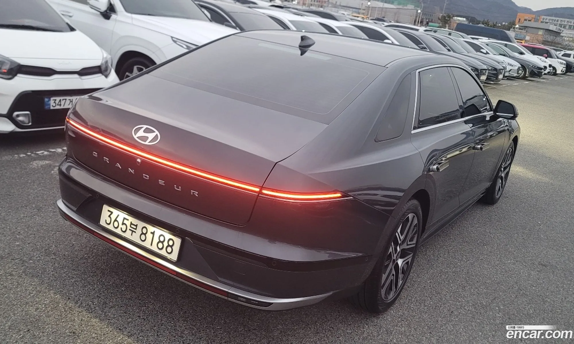 Hyundai Grandeur 2023 — 4