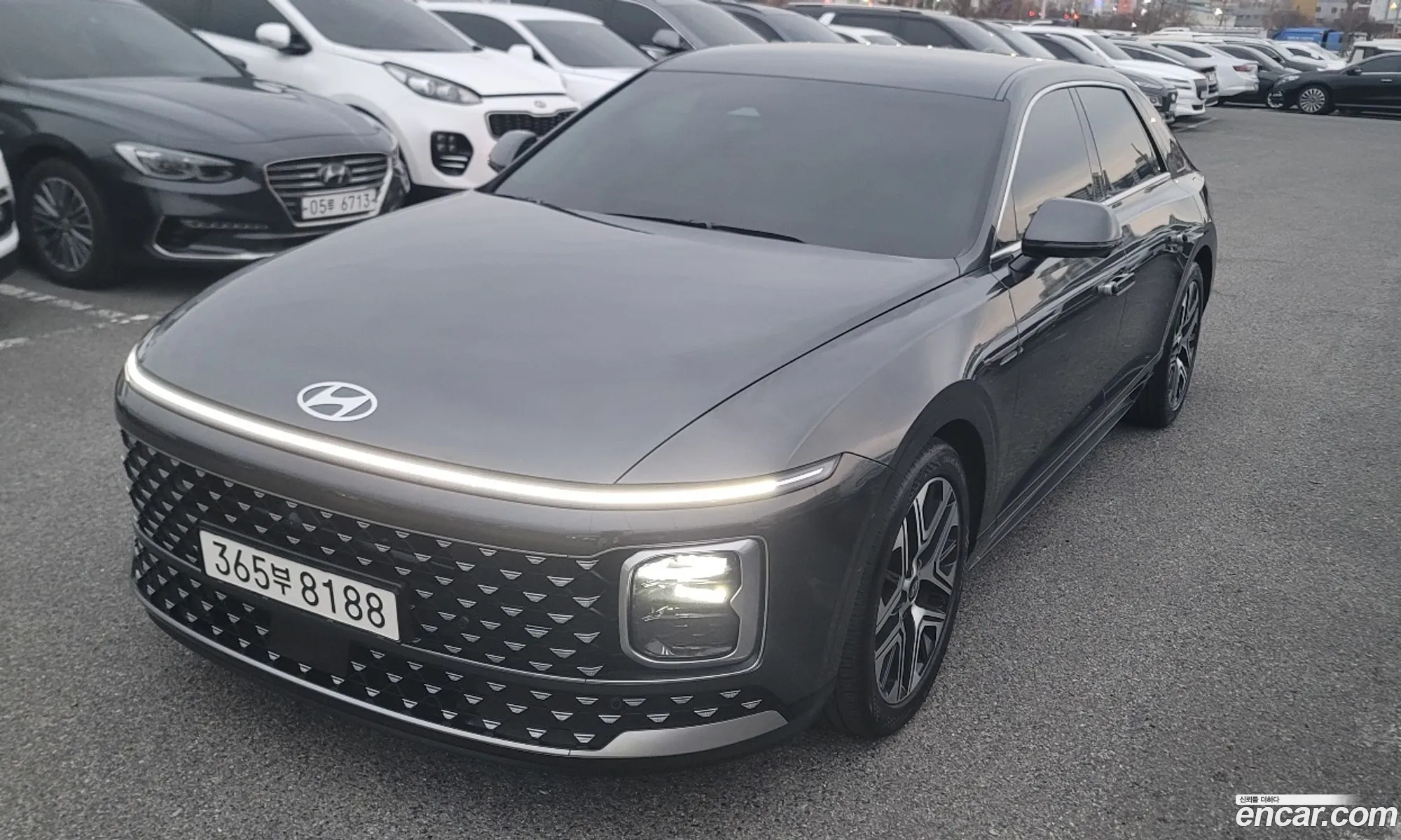 Hyundai Grandeur 2023 — 16