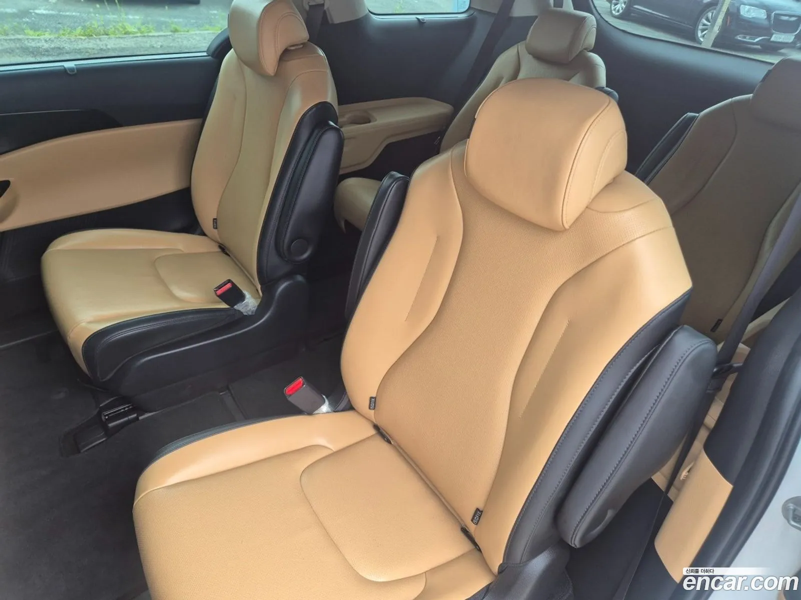 Kia Carnival 2021 — 9