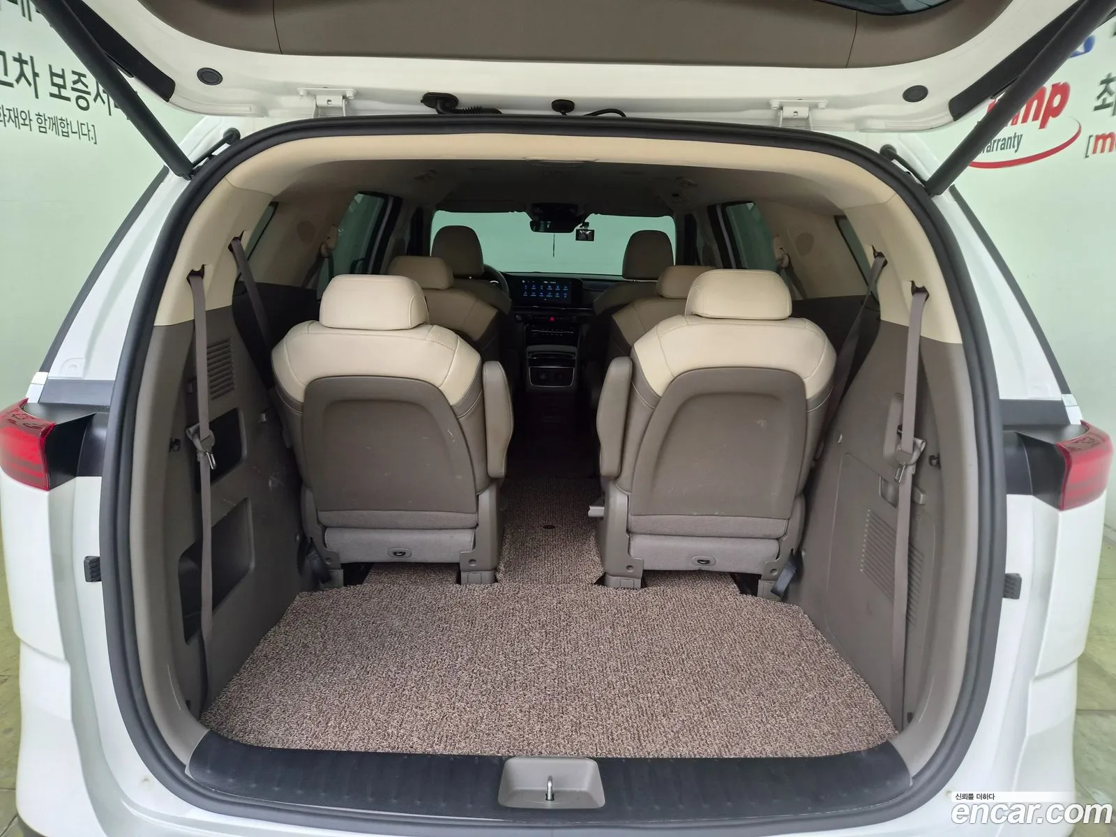 Kia Carnival 2021 — 9