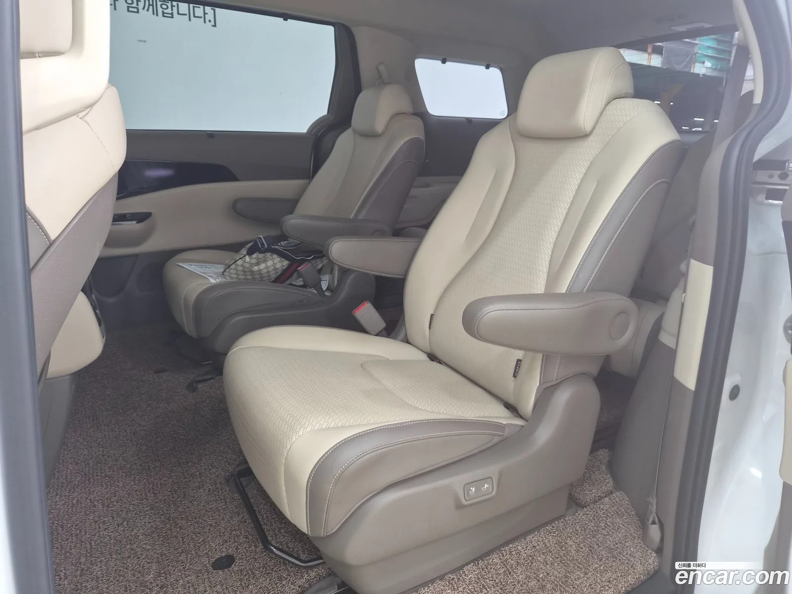 Kia Carnival 2021 — 11