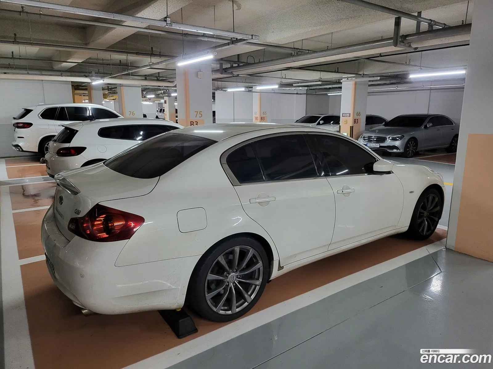 Infiniti G37