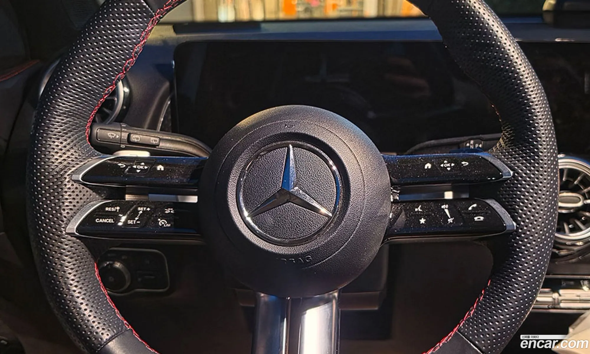 Mercedes-Benz GLB-Class X247 2024 — 12