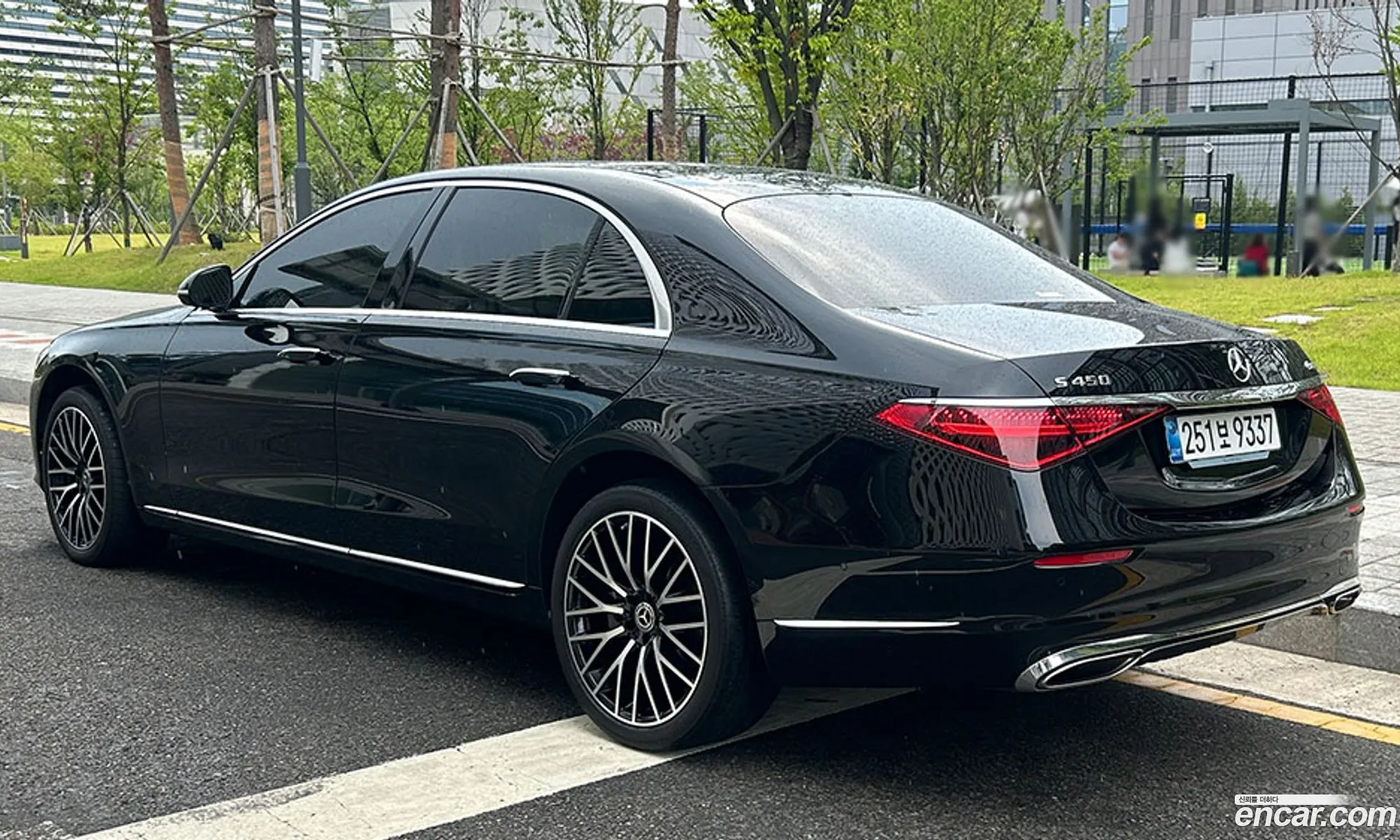 Mercedes-Benz S-Class W223 2025 — 10