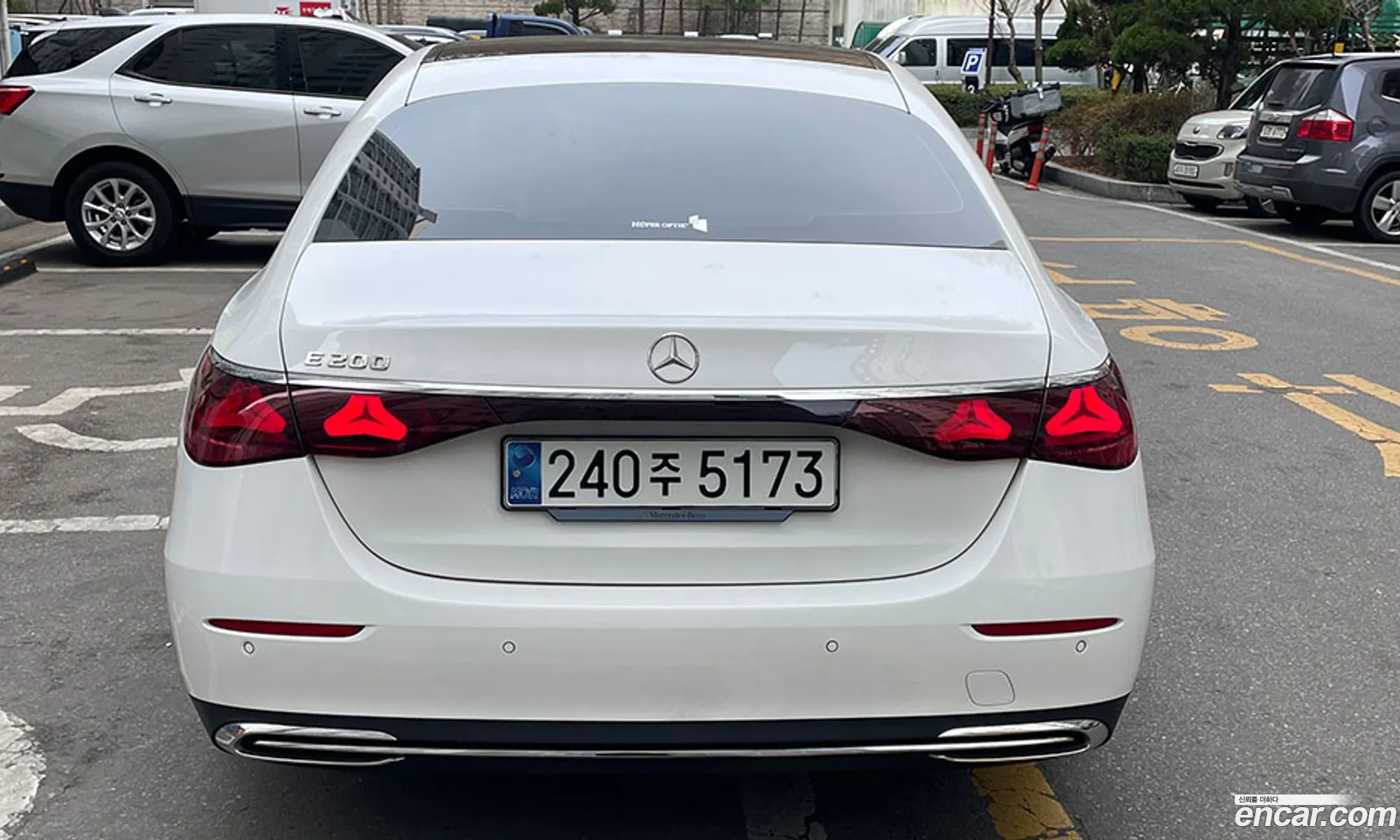 Mercedes-Benz E-Class W214 2024 — 11