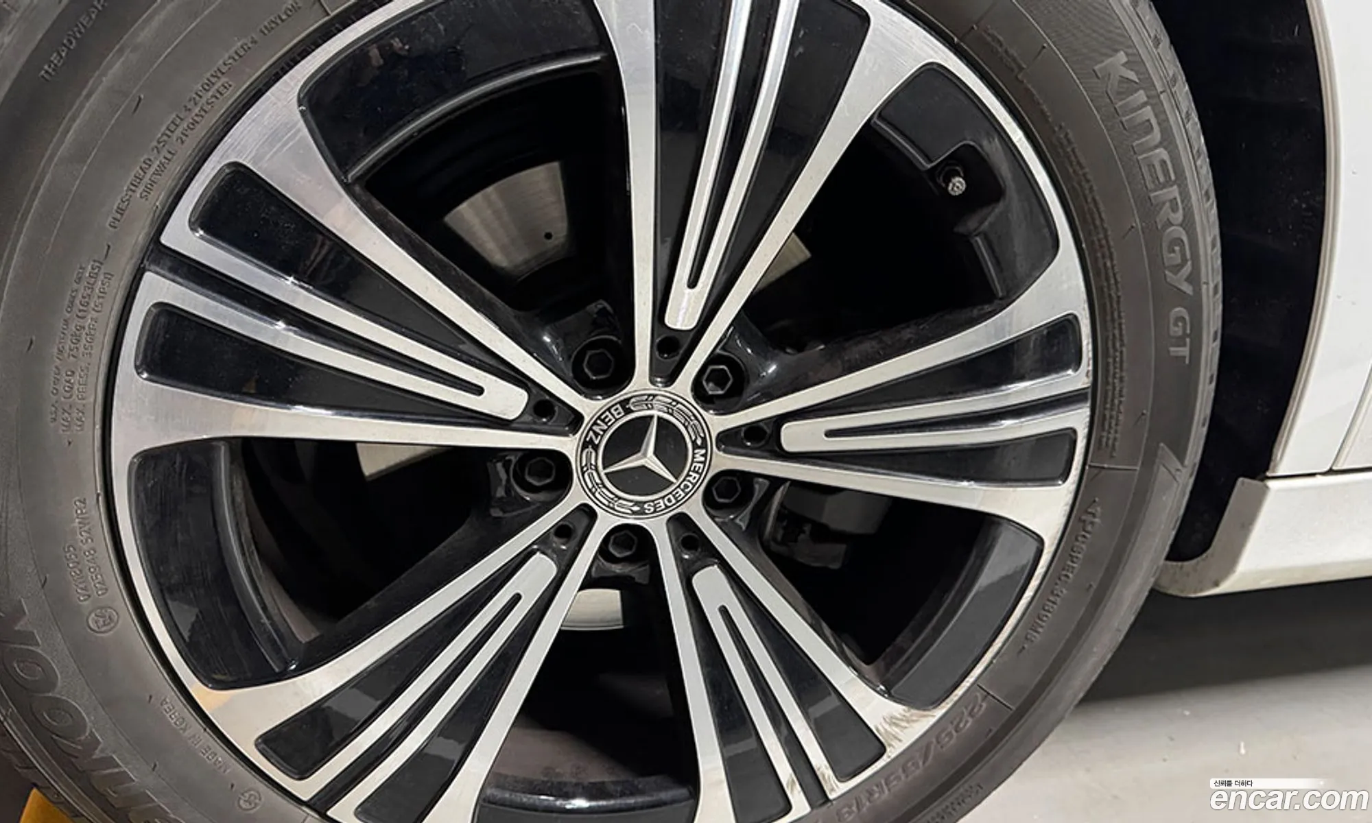 Mercedes-Benz E-Class W214 2025 — 9