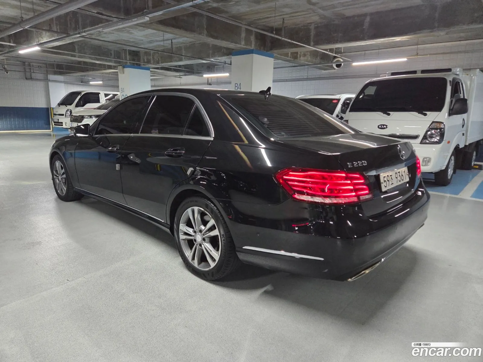Mercedes-Benz E-Class W212 2014 — 10