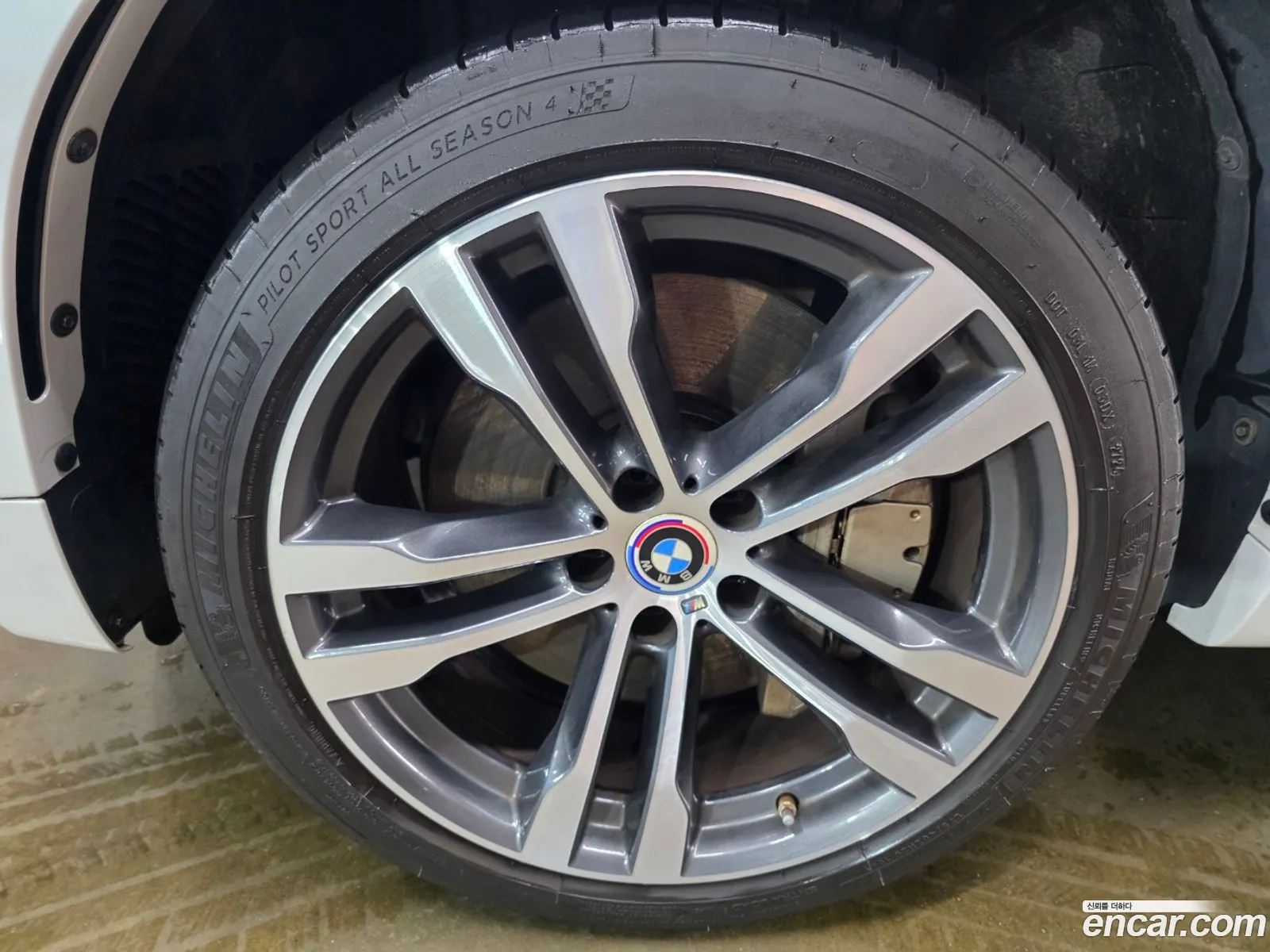 BMW X6 2016 — 7