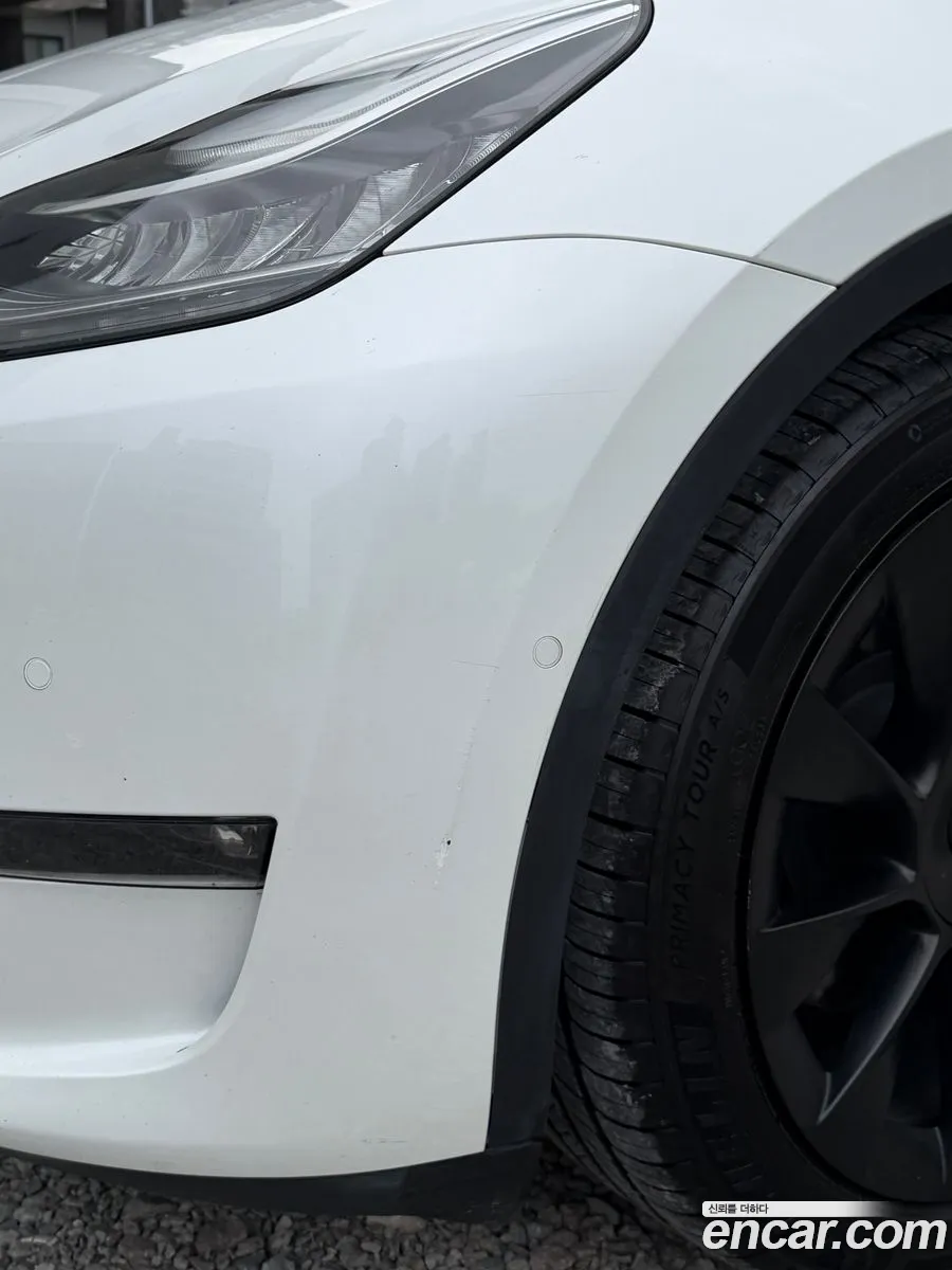 Tesla Model Y 2022 — 8