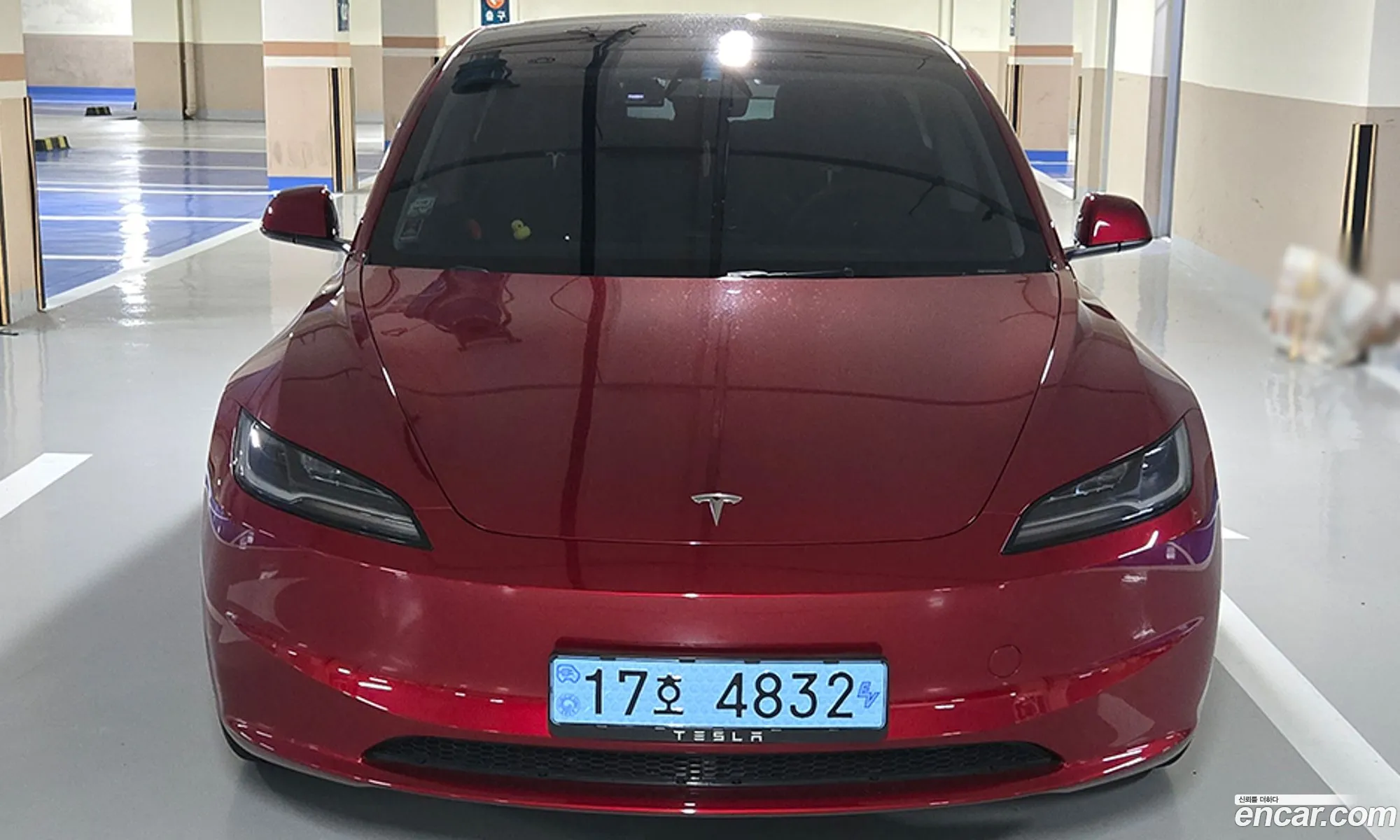 Tesla Model 3 2024 — 16