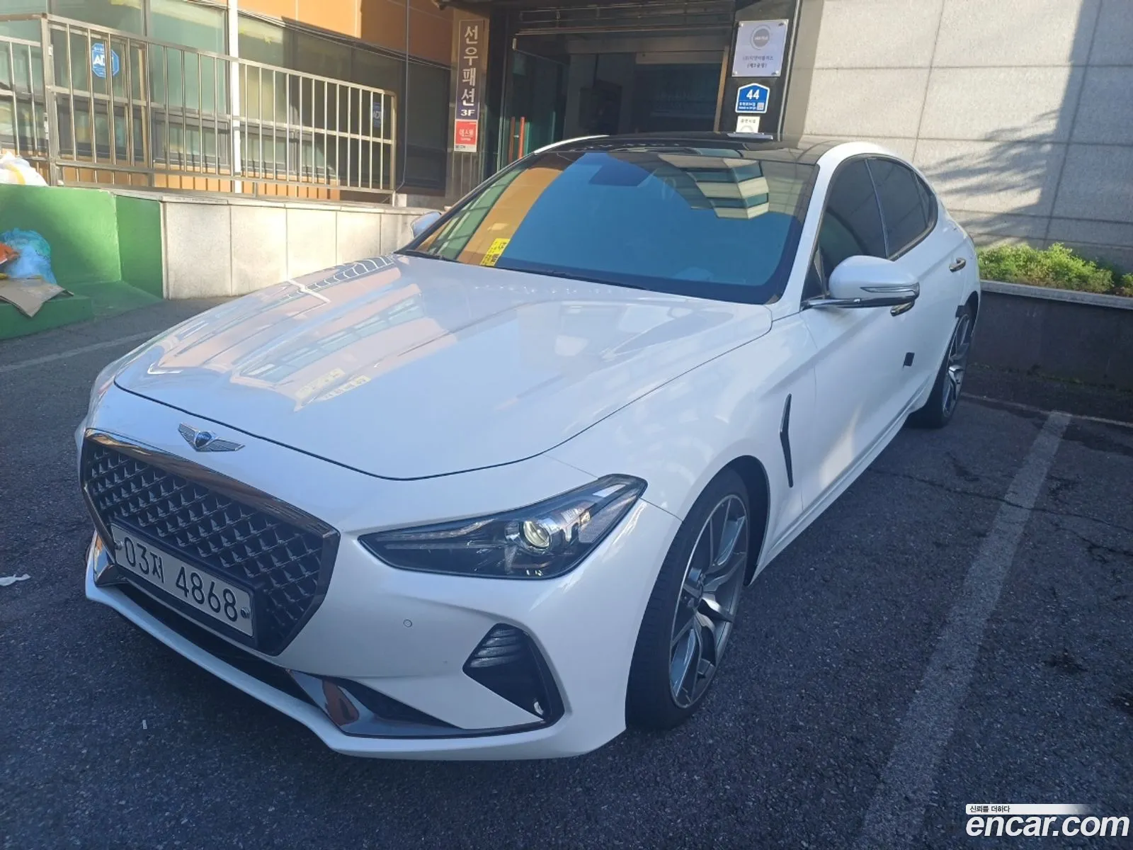 Genesis G70 2019 — 16