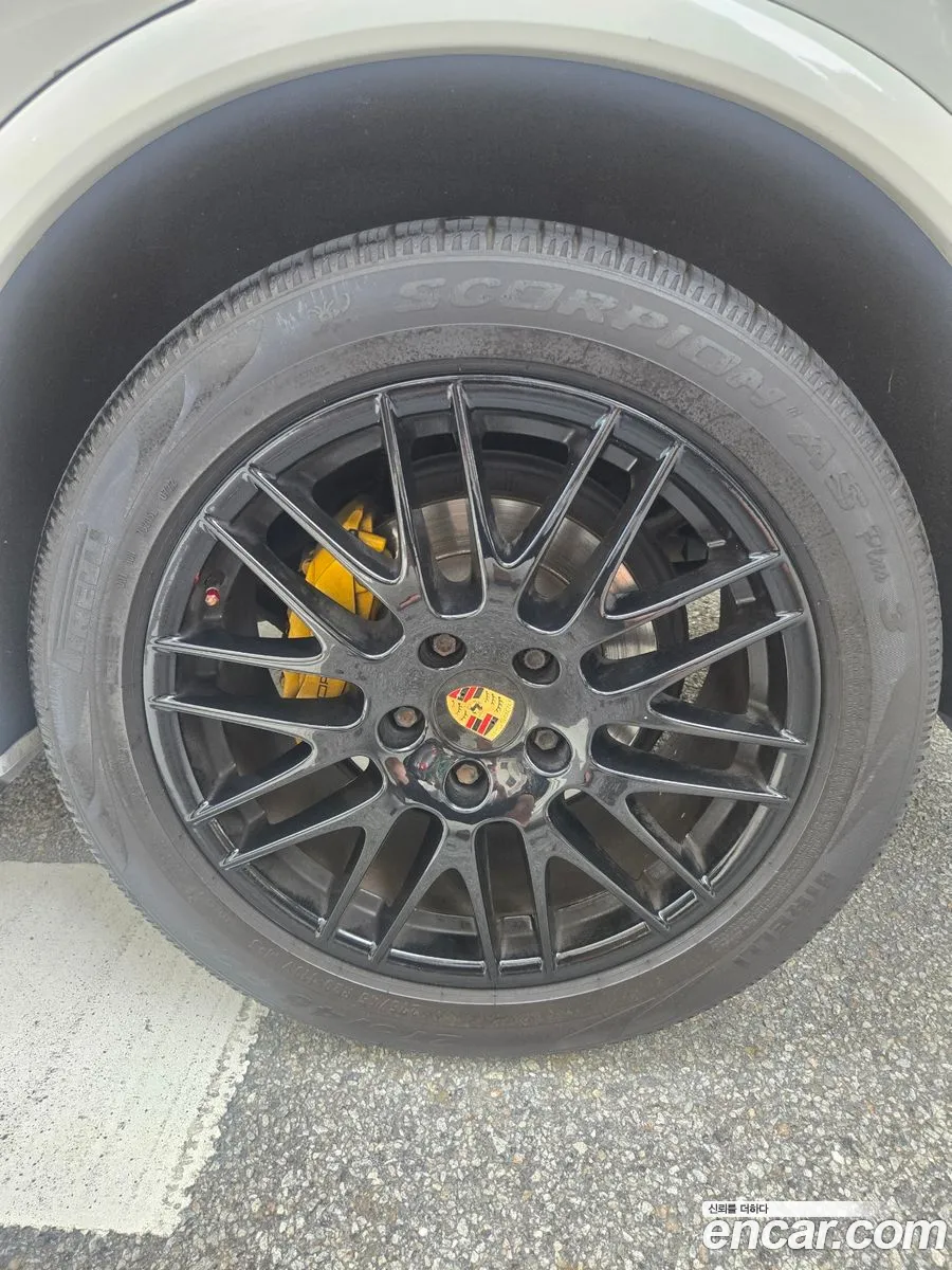 Porsche Cayenne 2013 — 18