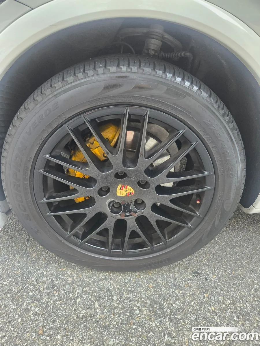 Porsche Cayenne 2013 — 14