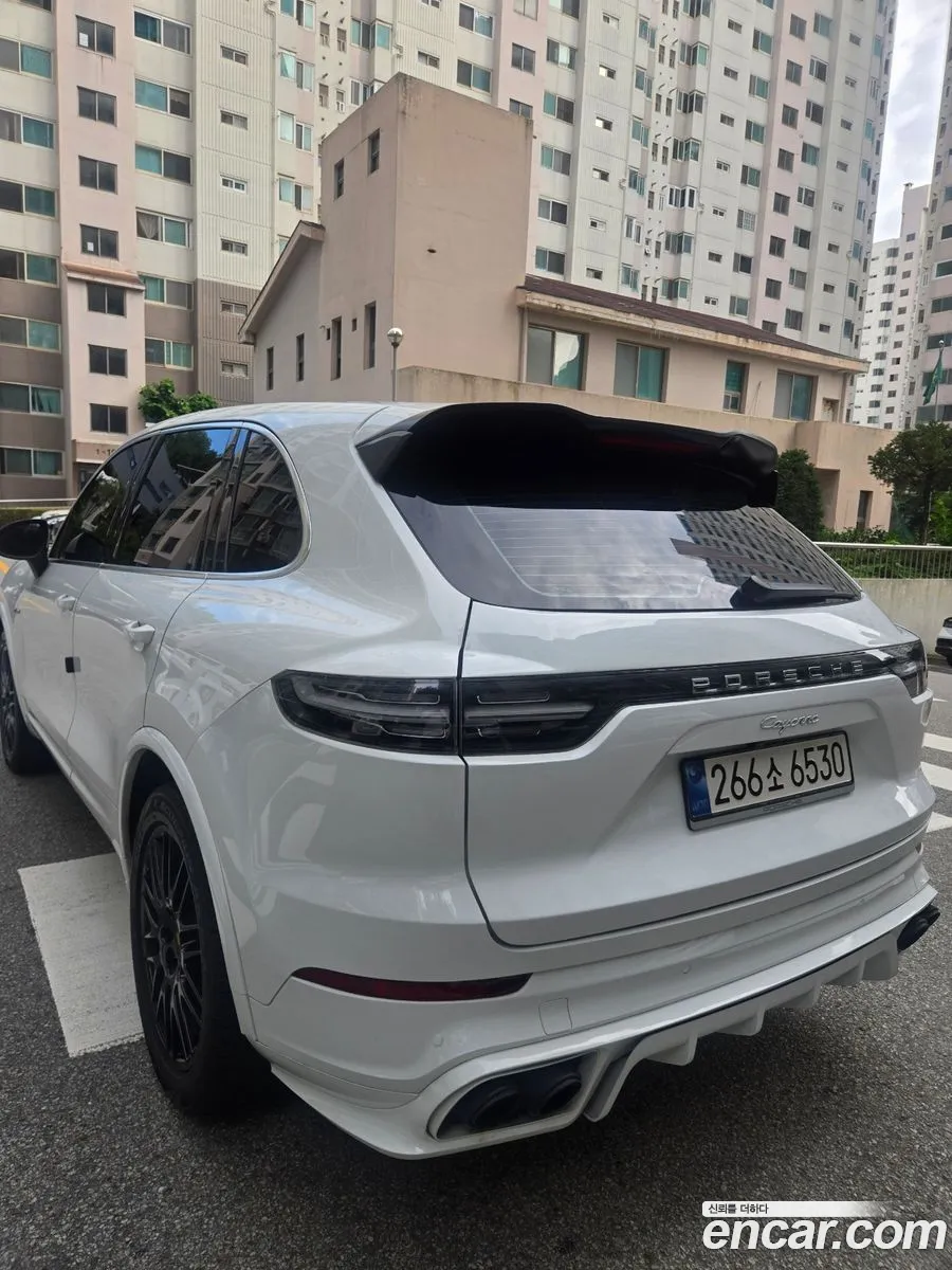 Porsche Cayenne 2013 — 16