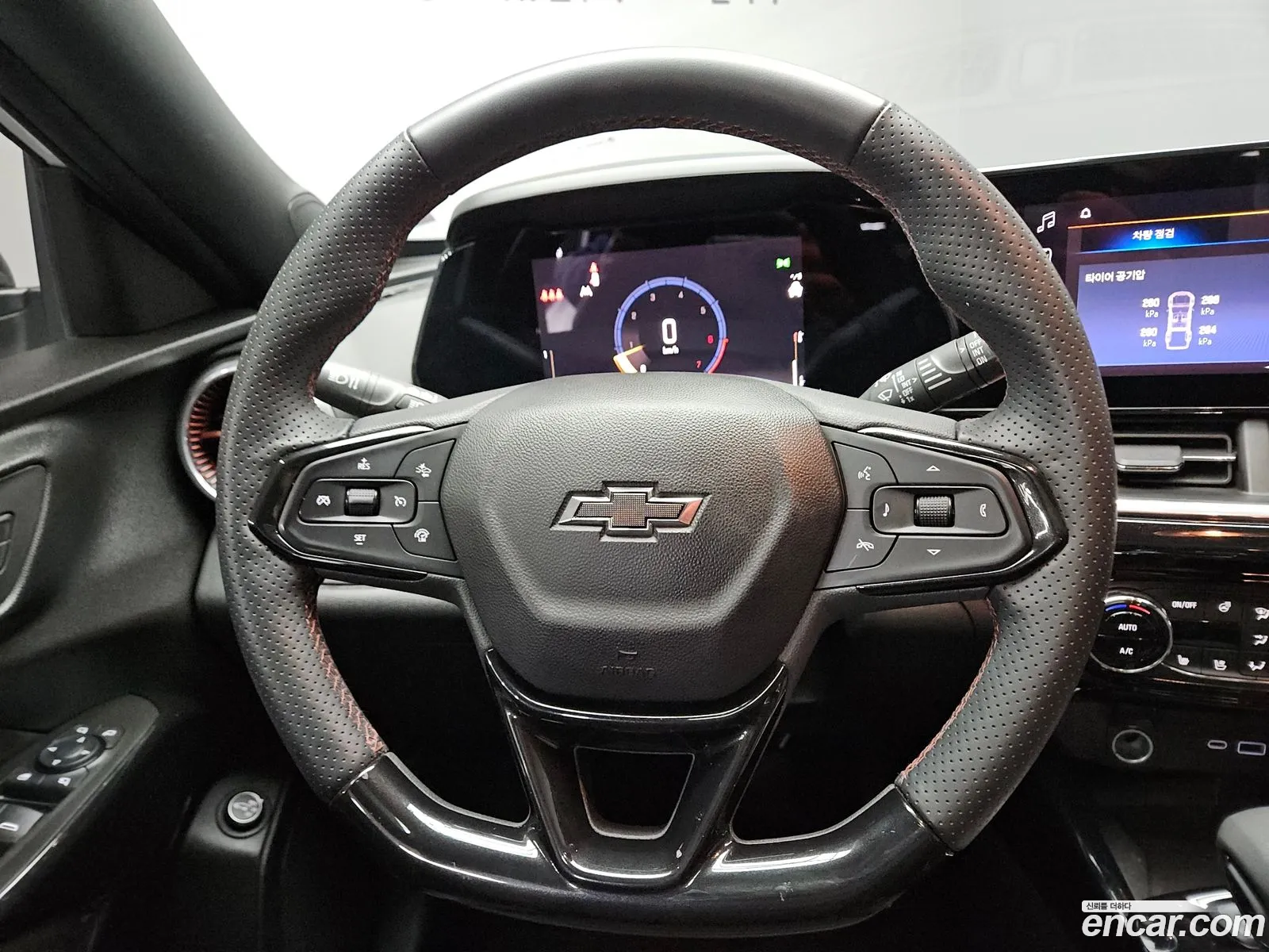Chevrolet (GM Daewoo) Trax Crossover 2024 — 4
