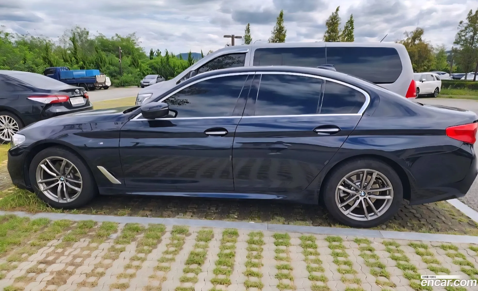 BMW 5 Series 2017 — 9