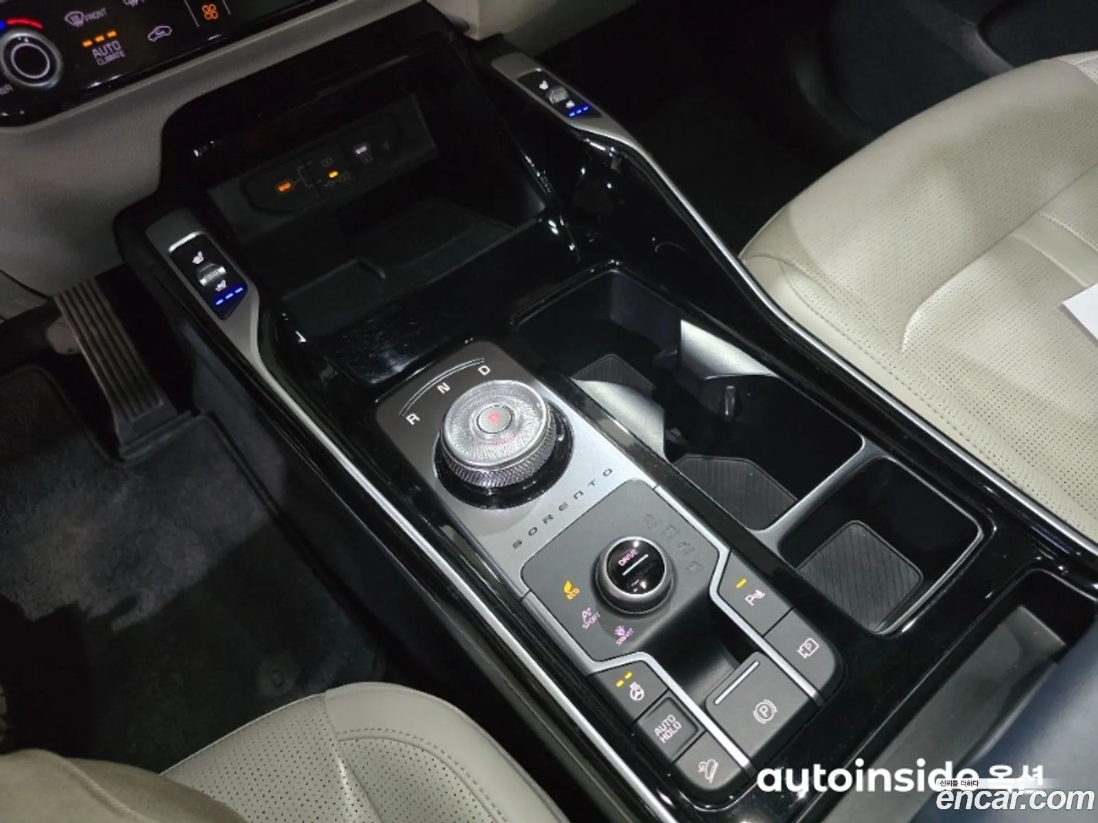 Kia Sorento 2023 — 16