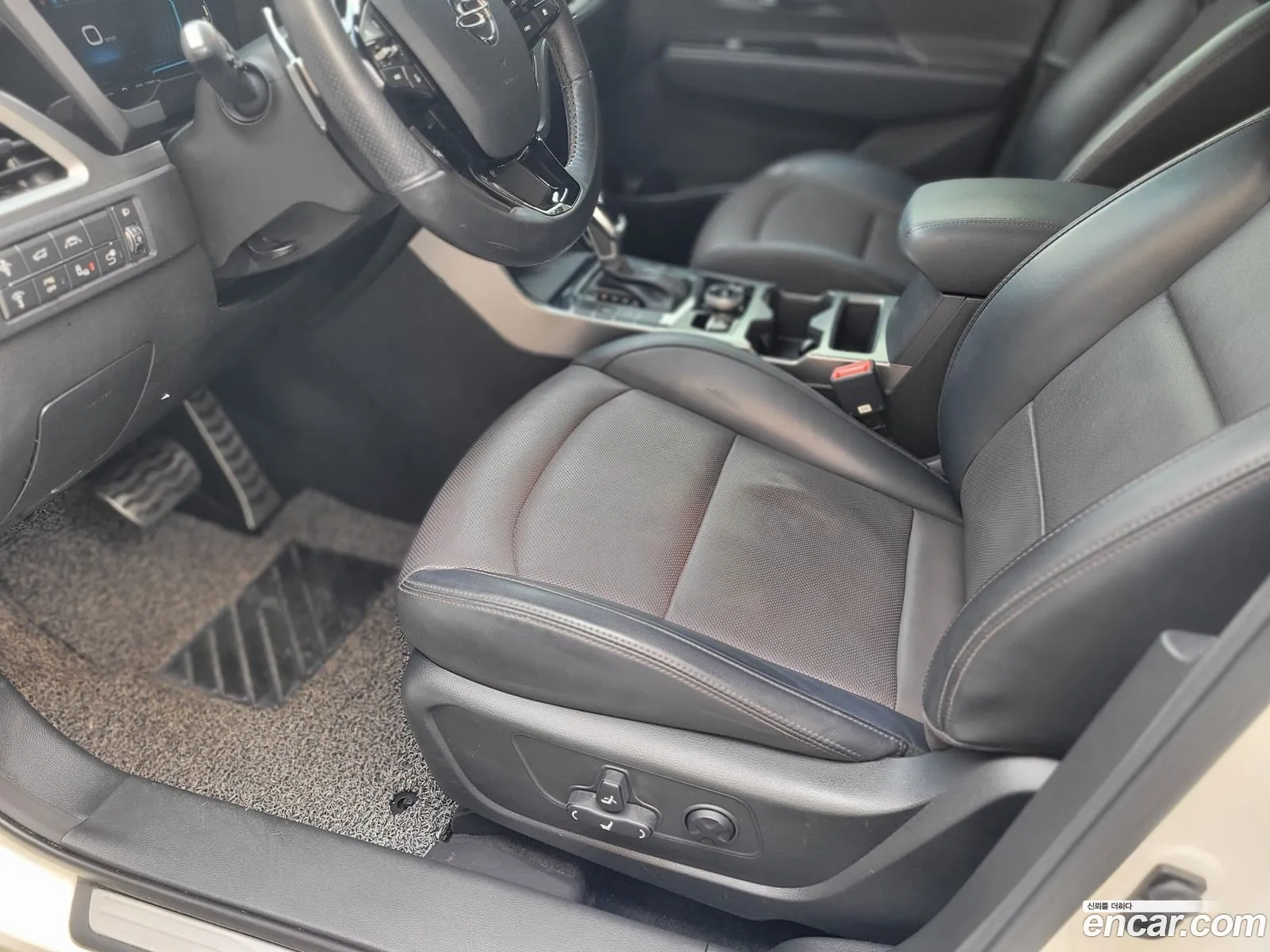 KG Mobility (SsangYong) Beautiful Korando