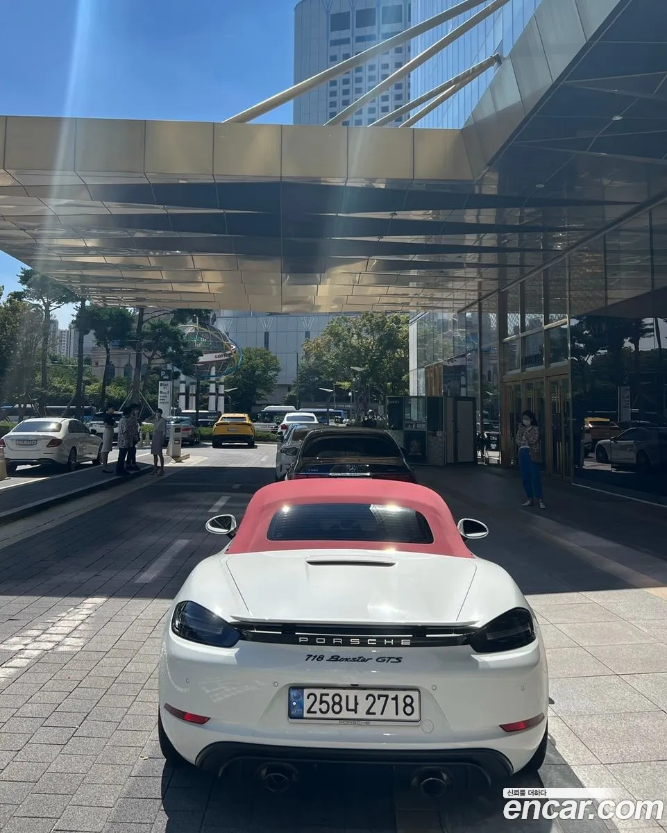 Porsche 718 Boxster