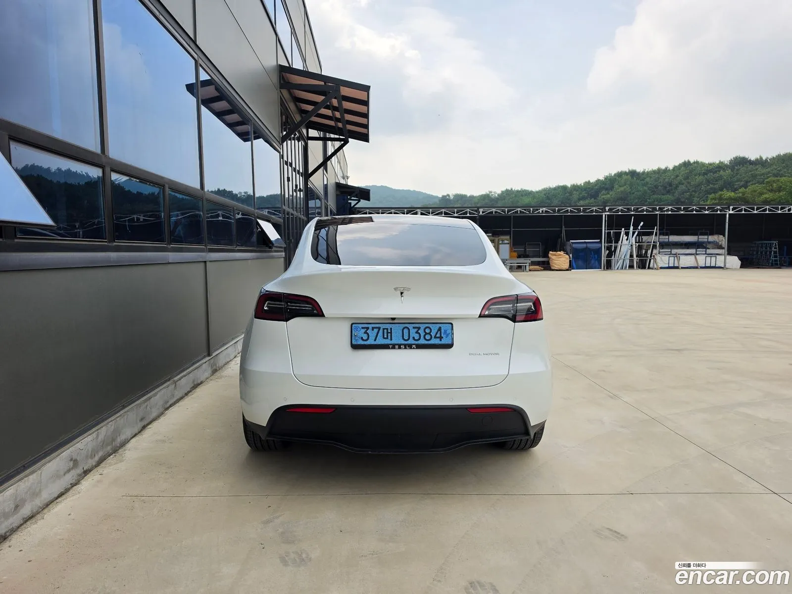 Tesla Model Y 2022 — 5