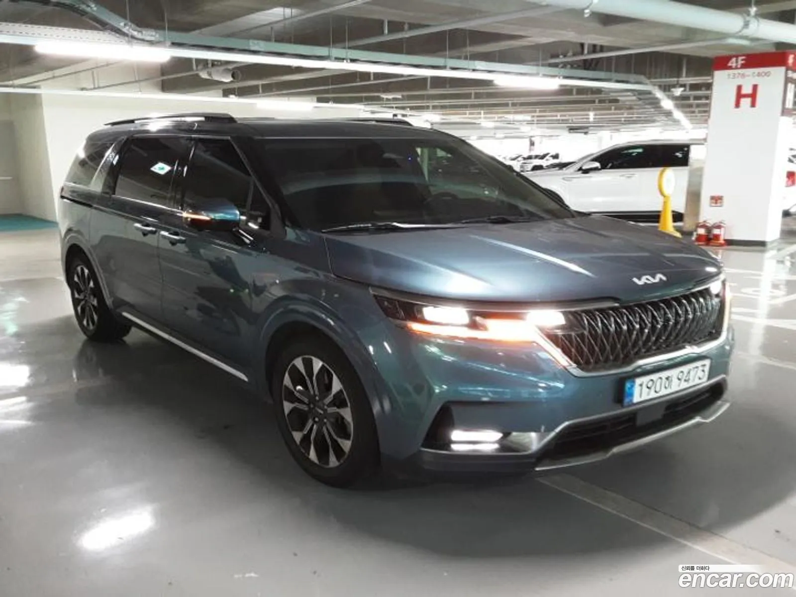 Kia Carnival 2023 — 4