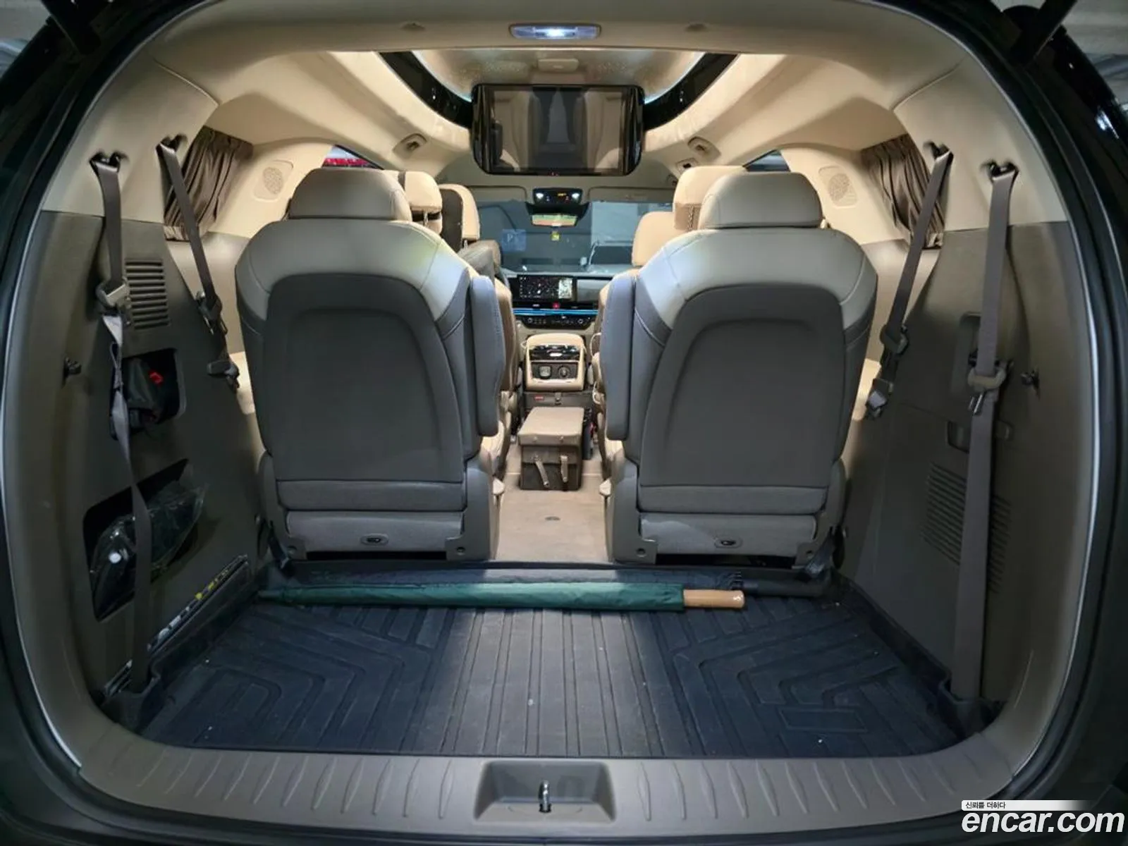 Kia Carnival 2025 — 10