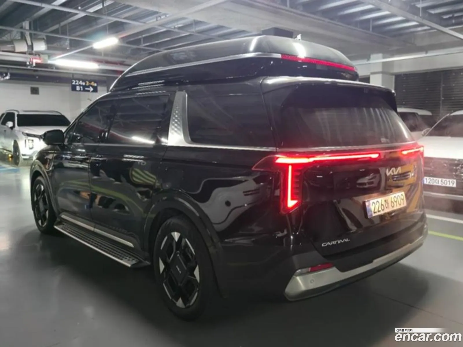 Kia Carnival 2025 — 8